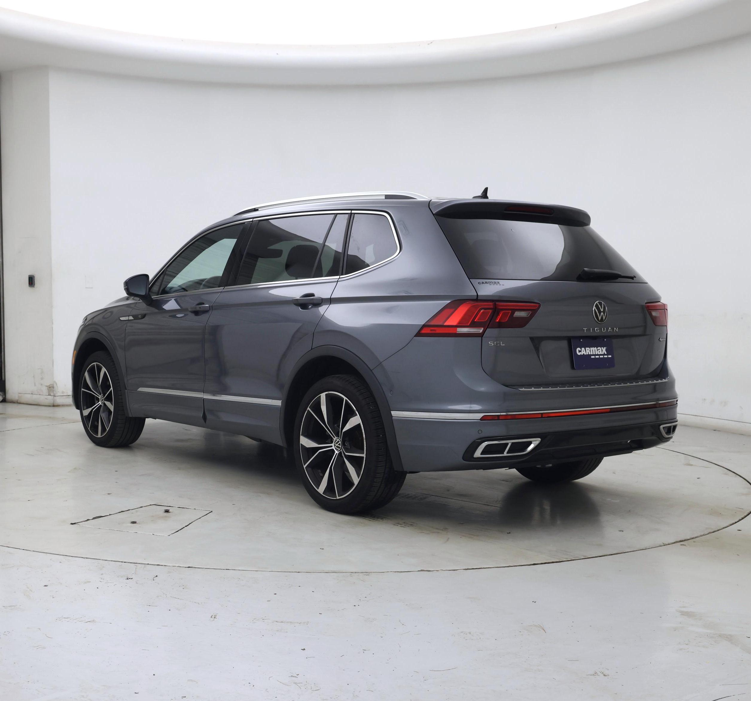 Thumbnail: 2022 Volkswagen Tiguan - 2