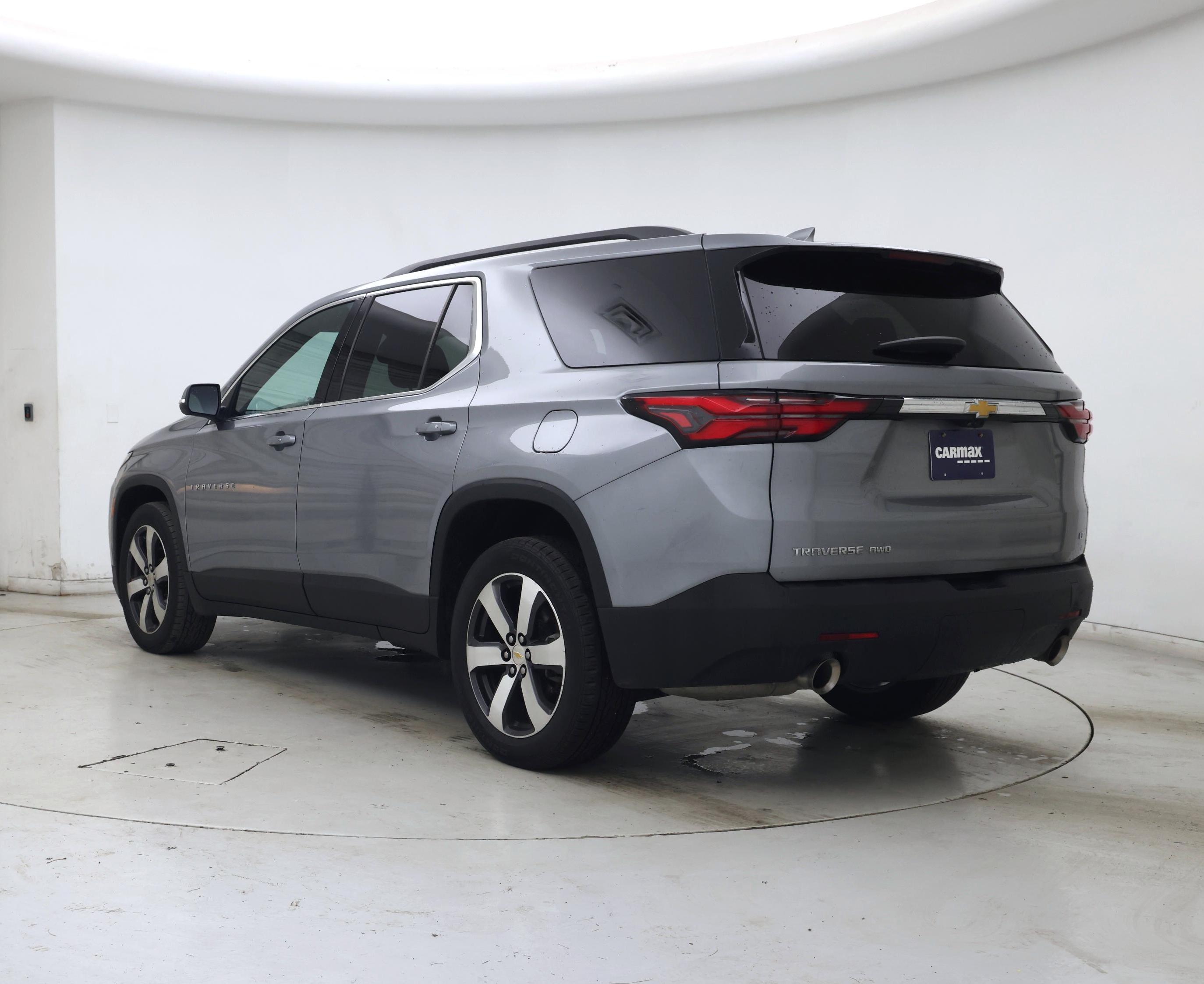 Thumbnail: 2023 Chevrolet Traverse - 2
