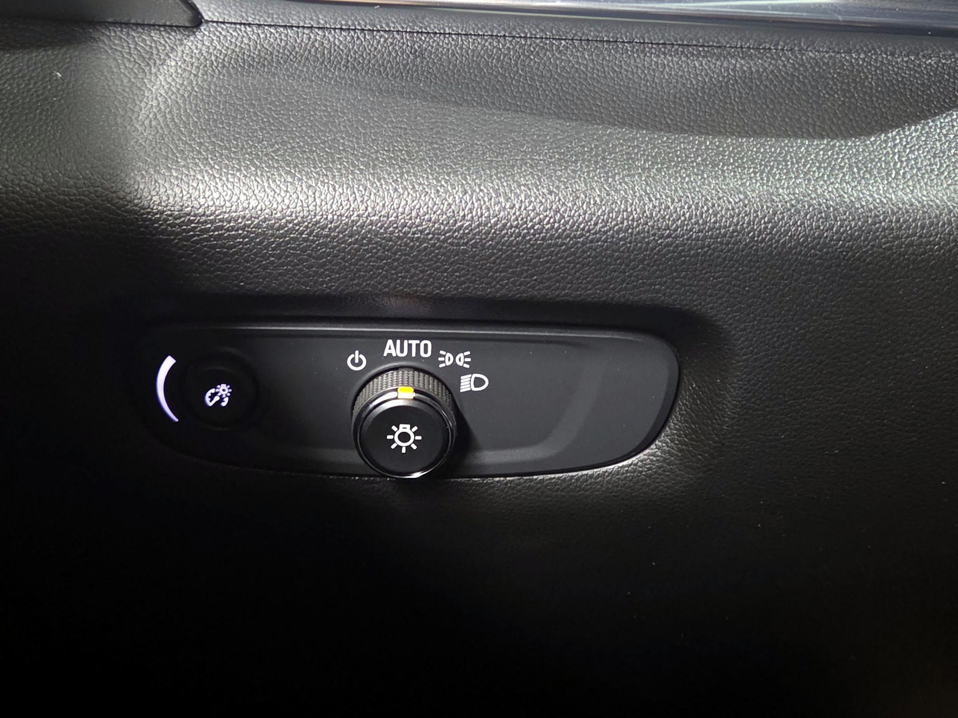 Thumbnail: 2023 Chevrolet Traverse - 13