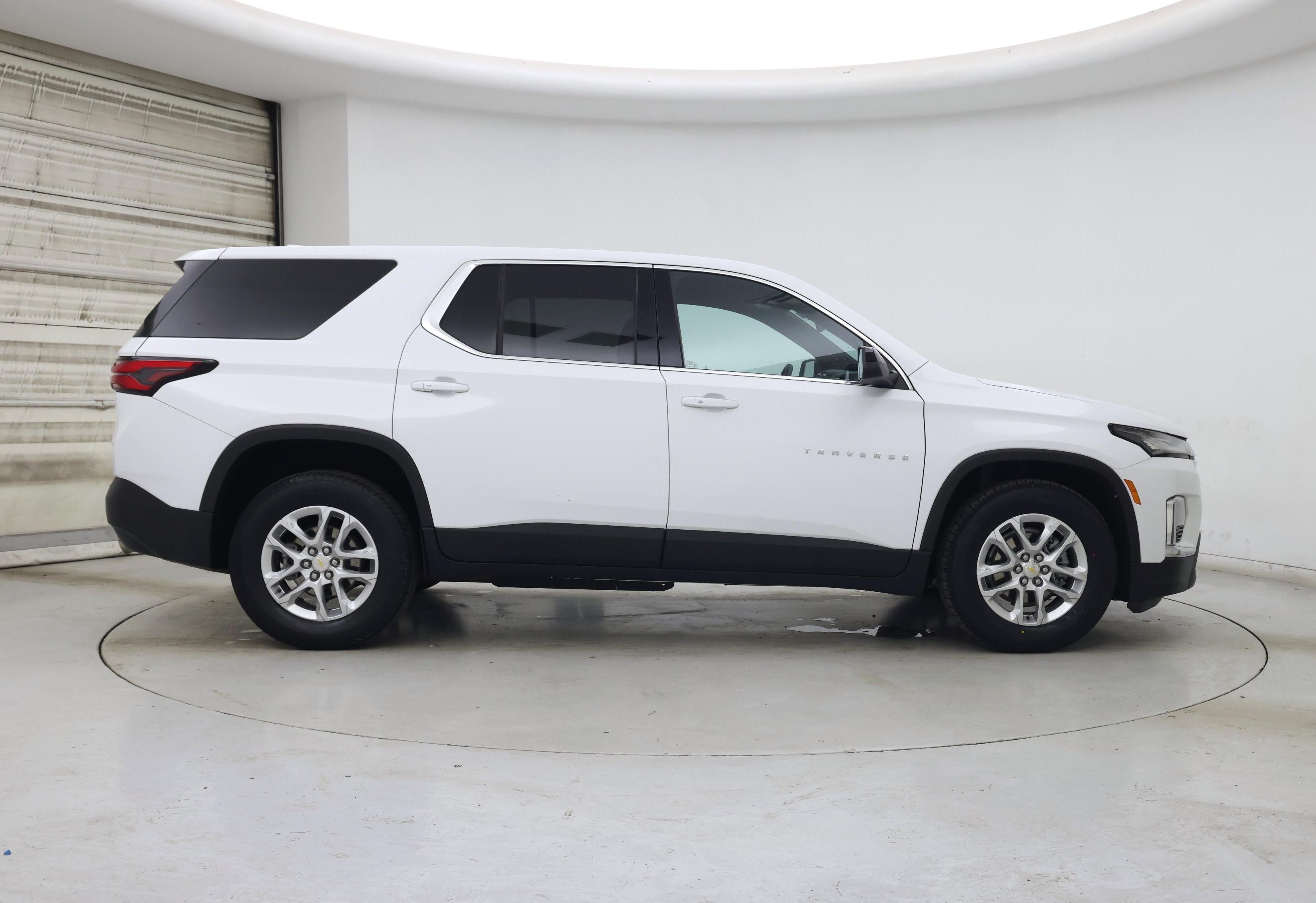 Thumbnail: 2023 Chevrolet Traverse - 7