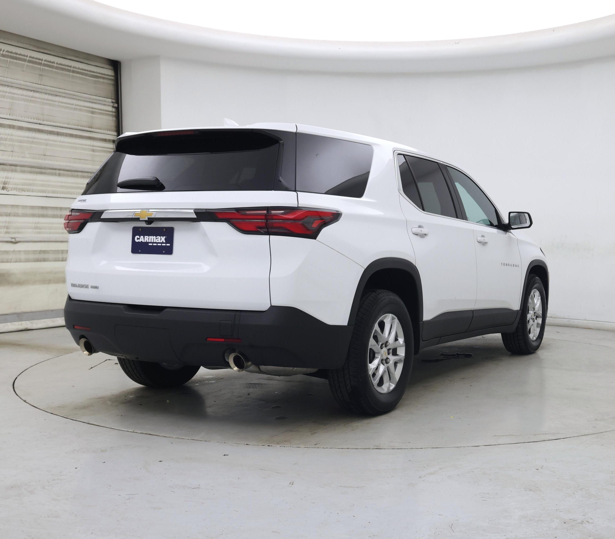 Thumbnail: 2023 Chevrolet Traverse - 8