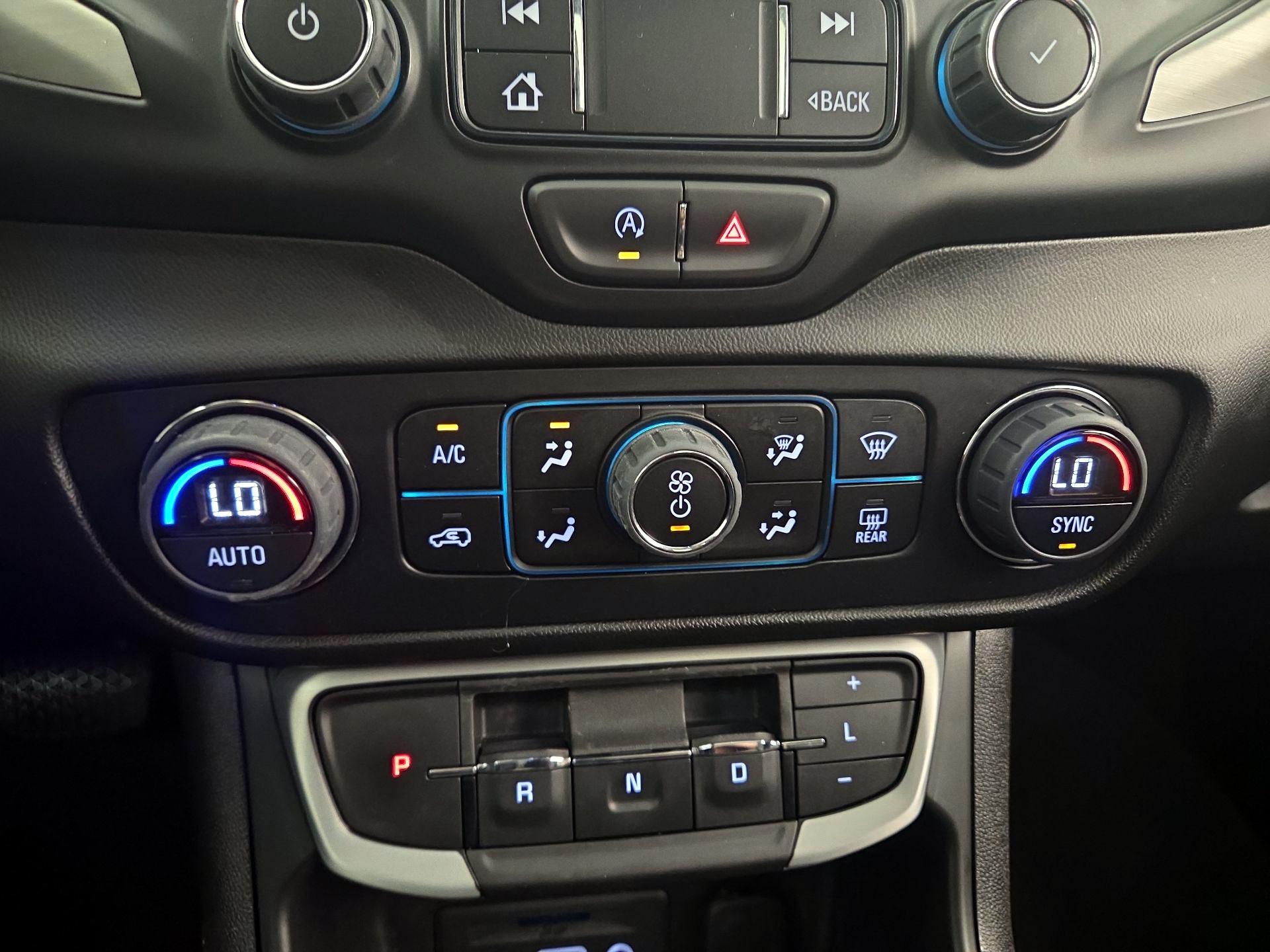 Thumbnail: 2023 GMC Terrain - 16