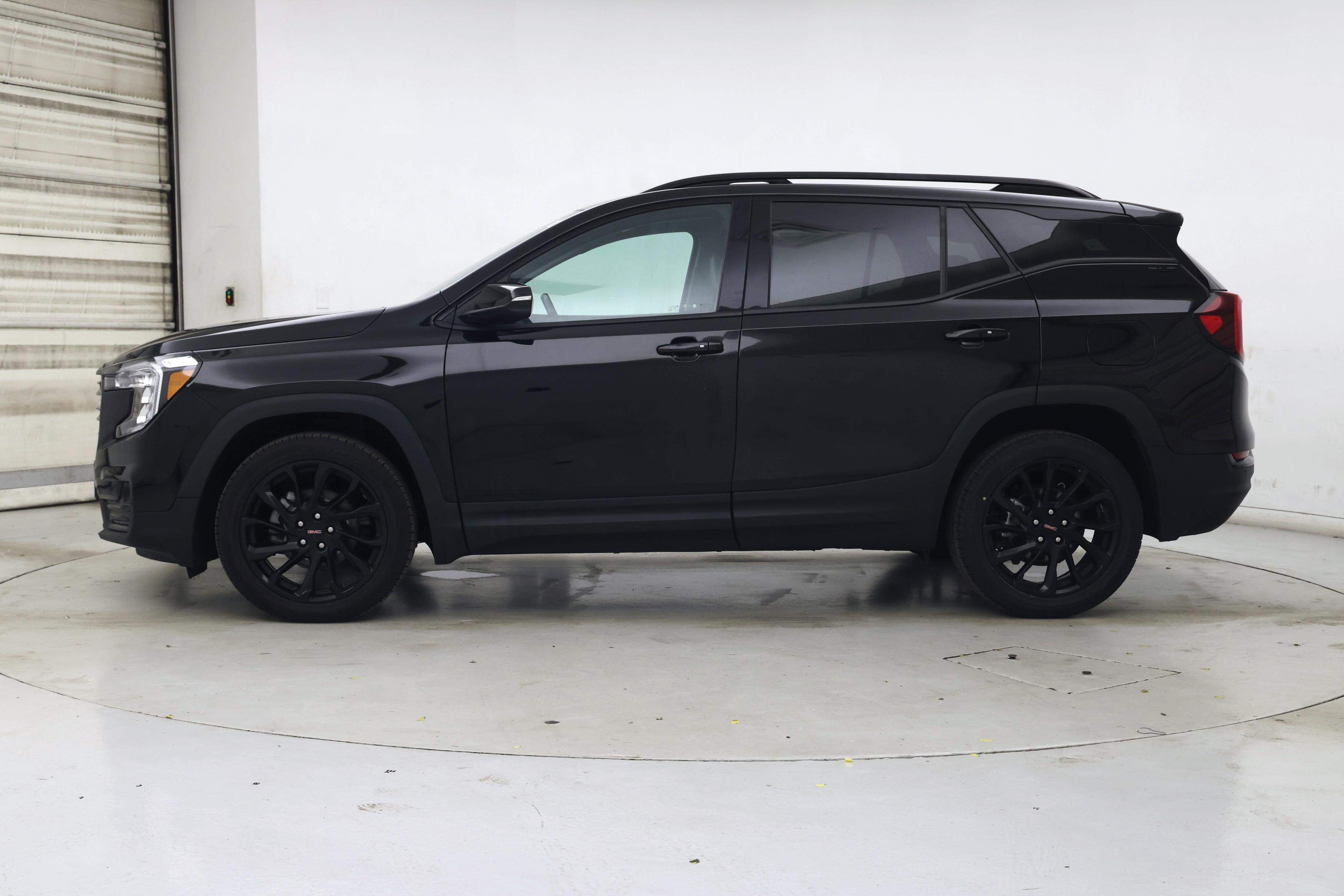 Thumbnail: 2023 GMC Terrain - 3