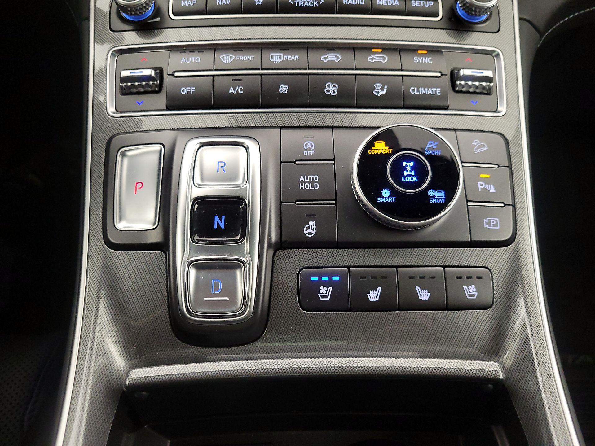 Thumbnail: 2023 Hyundai Santa Fe - 18