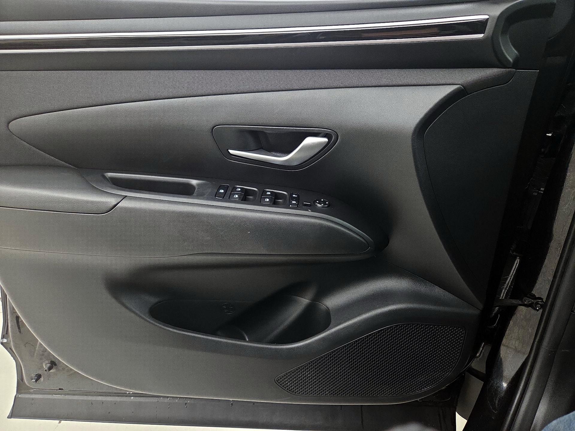 Thumbnail: 2023 Hyundai Tucson - 12