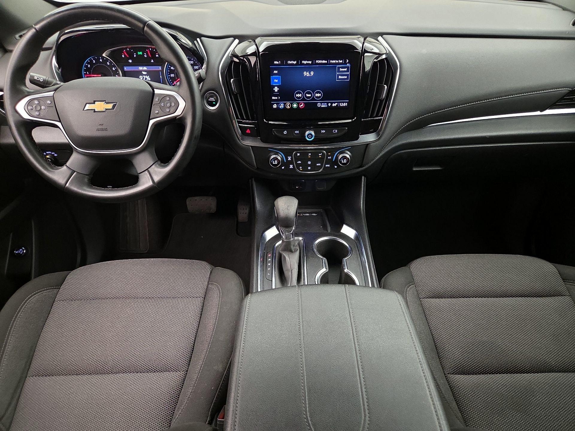 Thumbnail: 2023 Chevrolet Traverse - 9