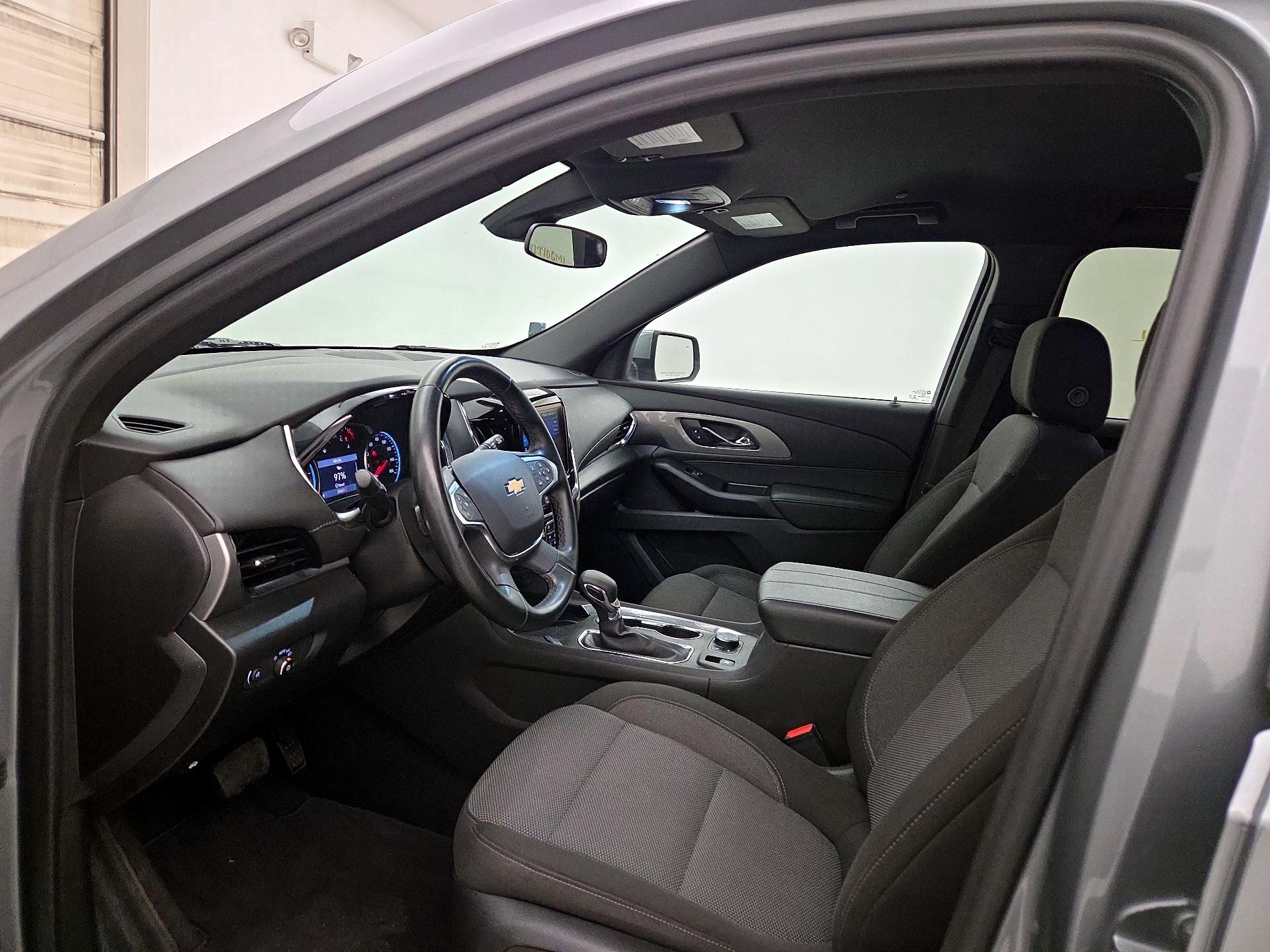 Thumbnail: 2023 Chevrolet Traverse - 11