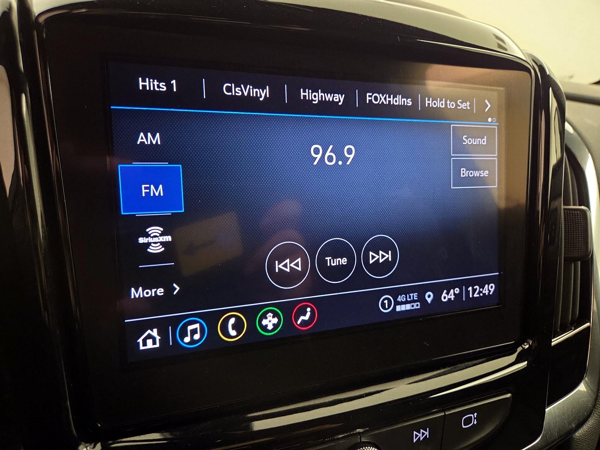 Thumbnail: 2023 Chevrolet Traverse - 15