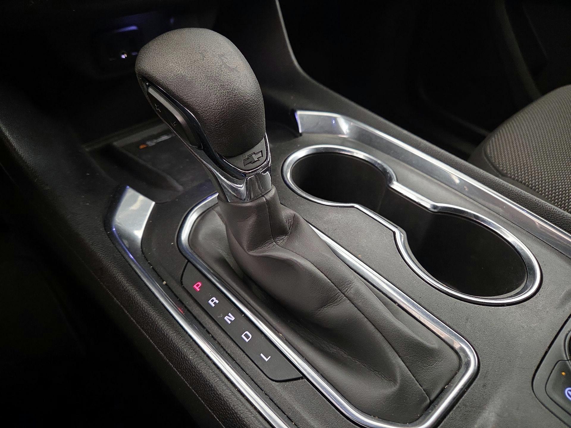 Thumbnail: 2023 Chevrolet Traverse - 17