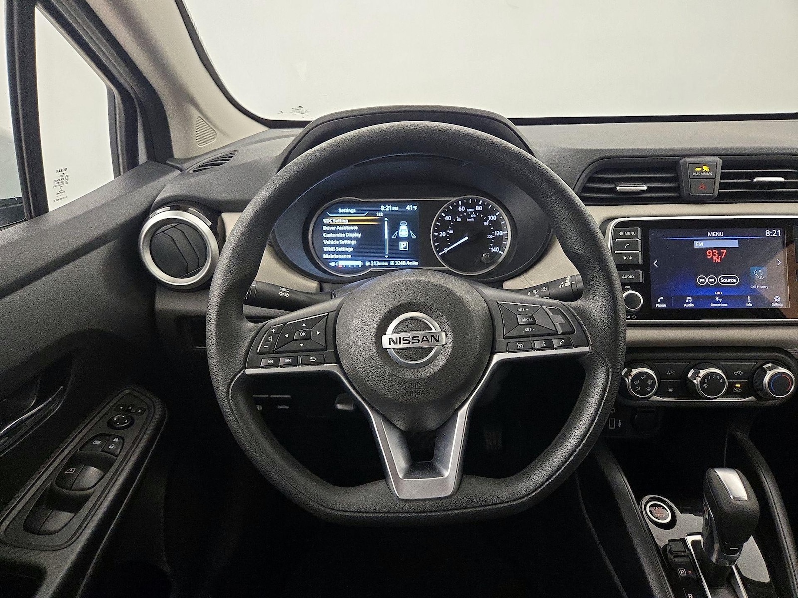 2020 Nissan Versa Sedan SV - Photo 11
