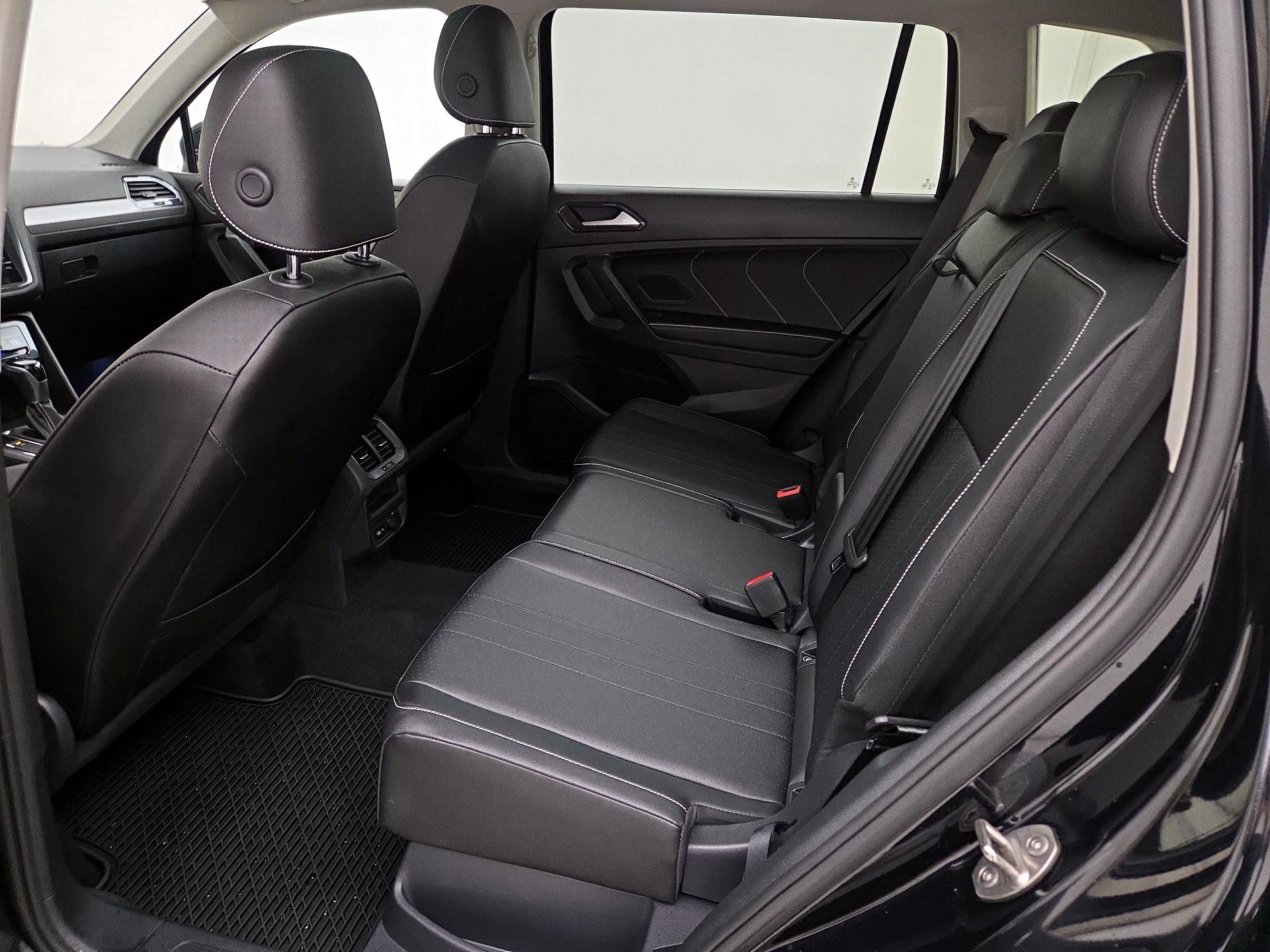 Thumbnail: 2022 Volkswagen Tiguan - 20