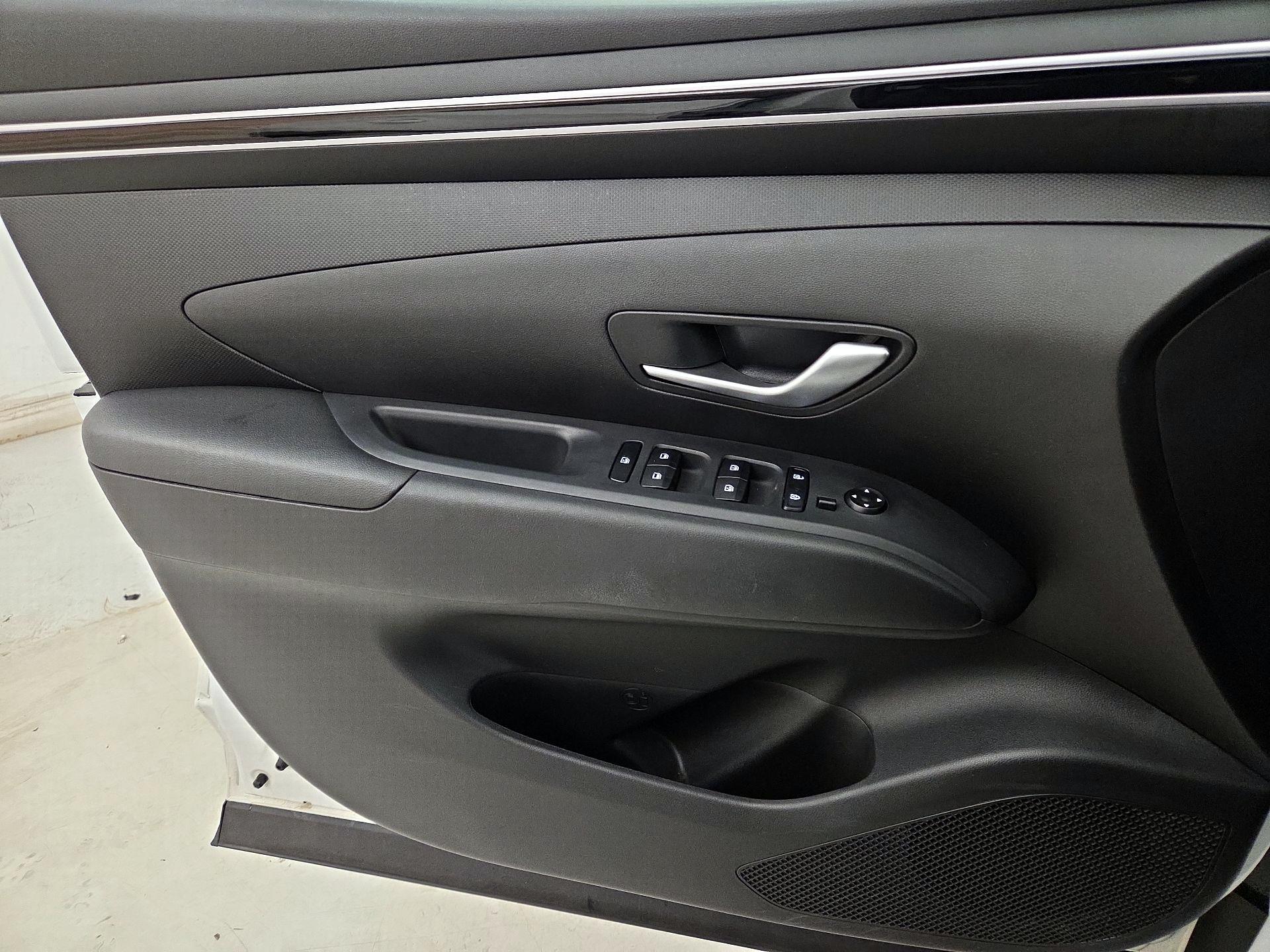 Thumbnail: 2023 Hyundai Tucson - 12