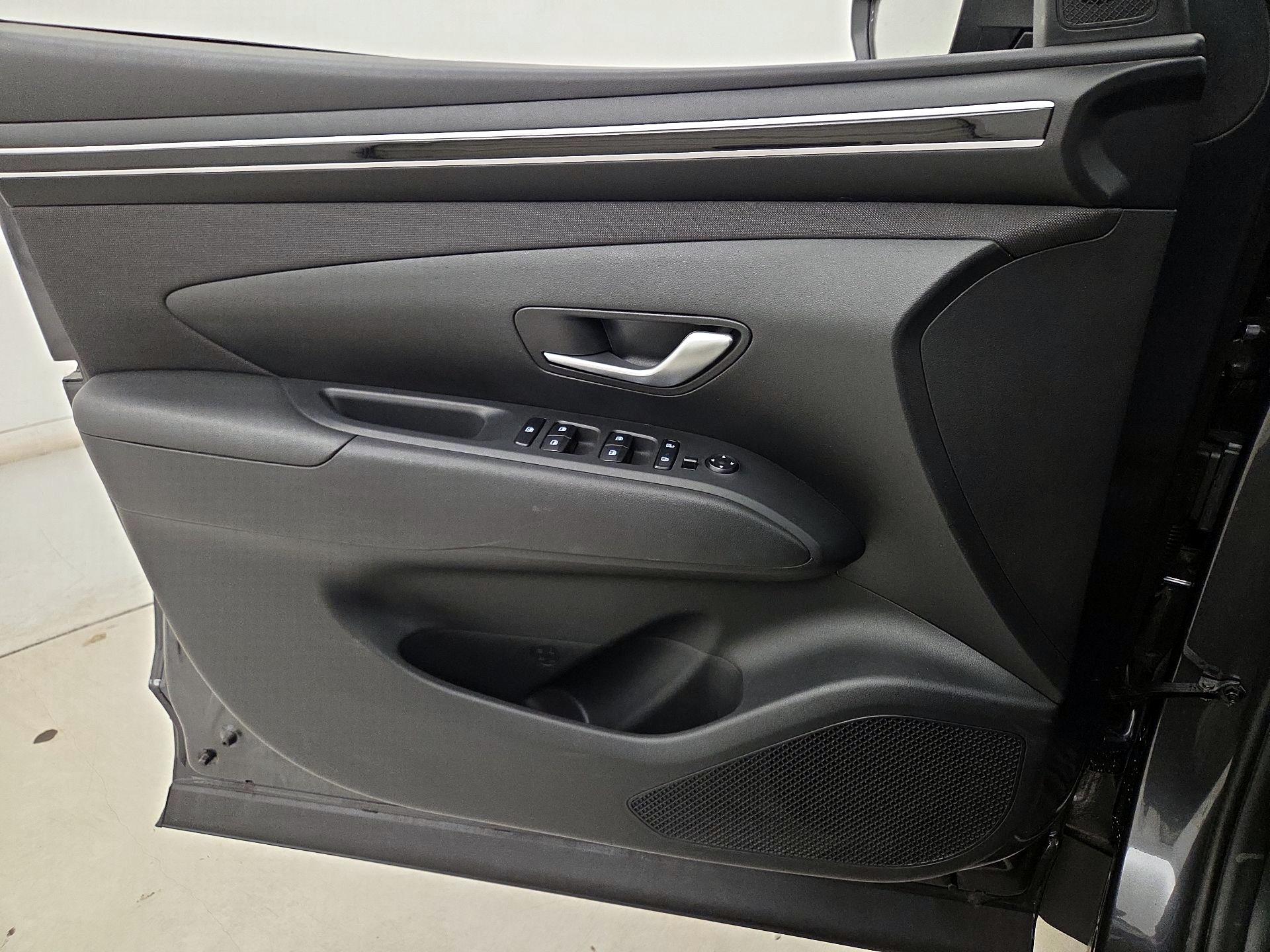 Thumbnail: 2023 Hyundai Tucson - 12