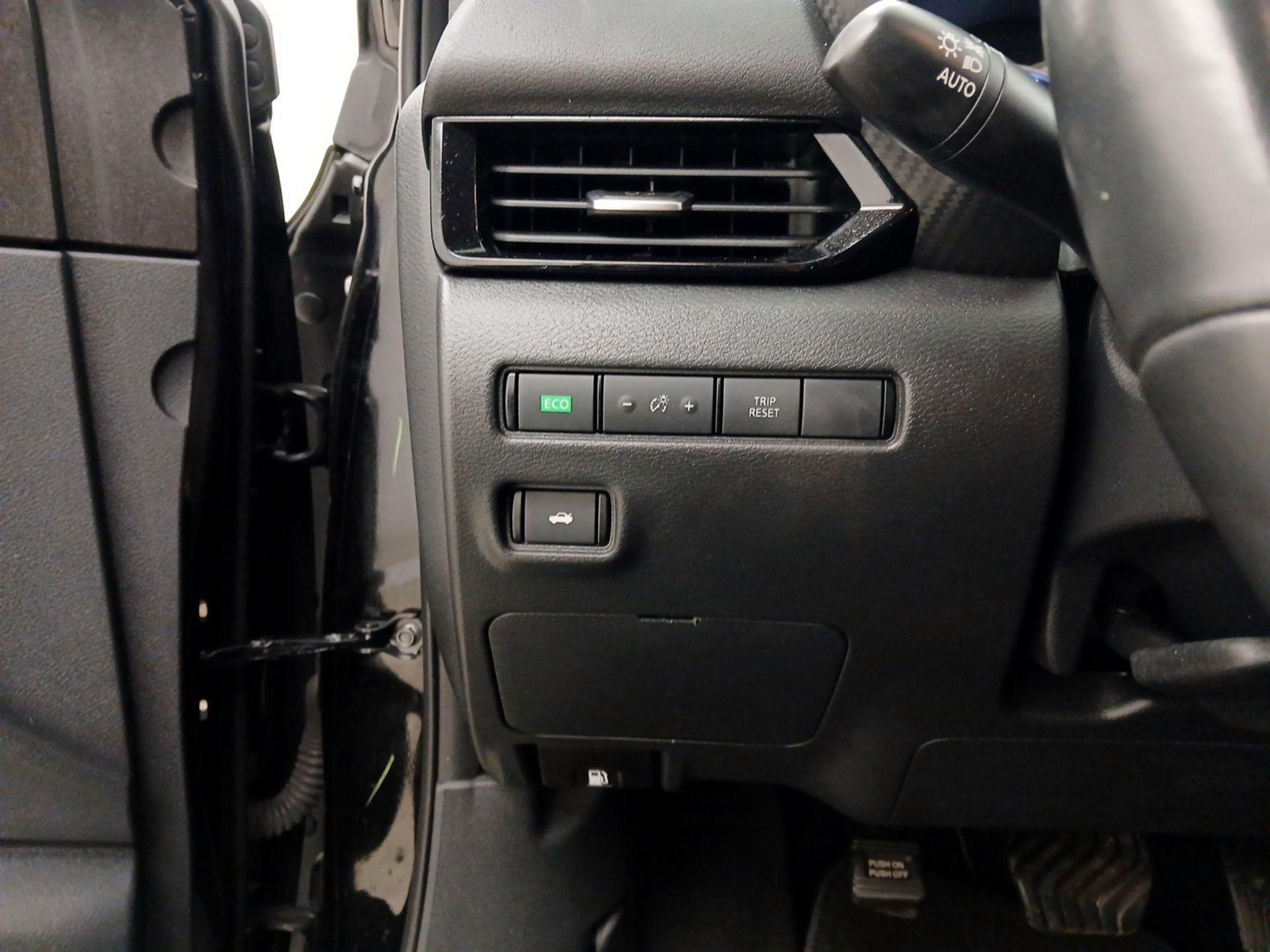 Thumbnail: 2022 Nissan Sentra - 13