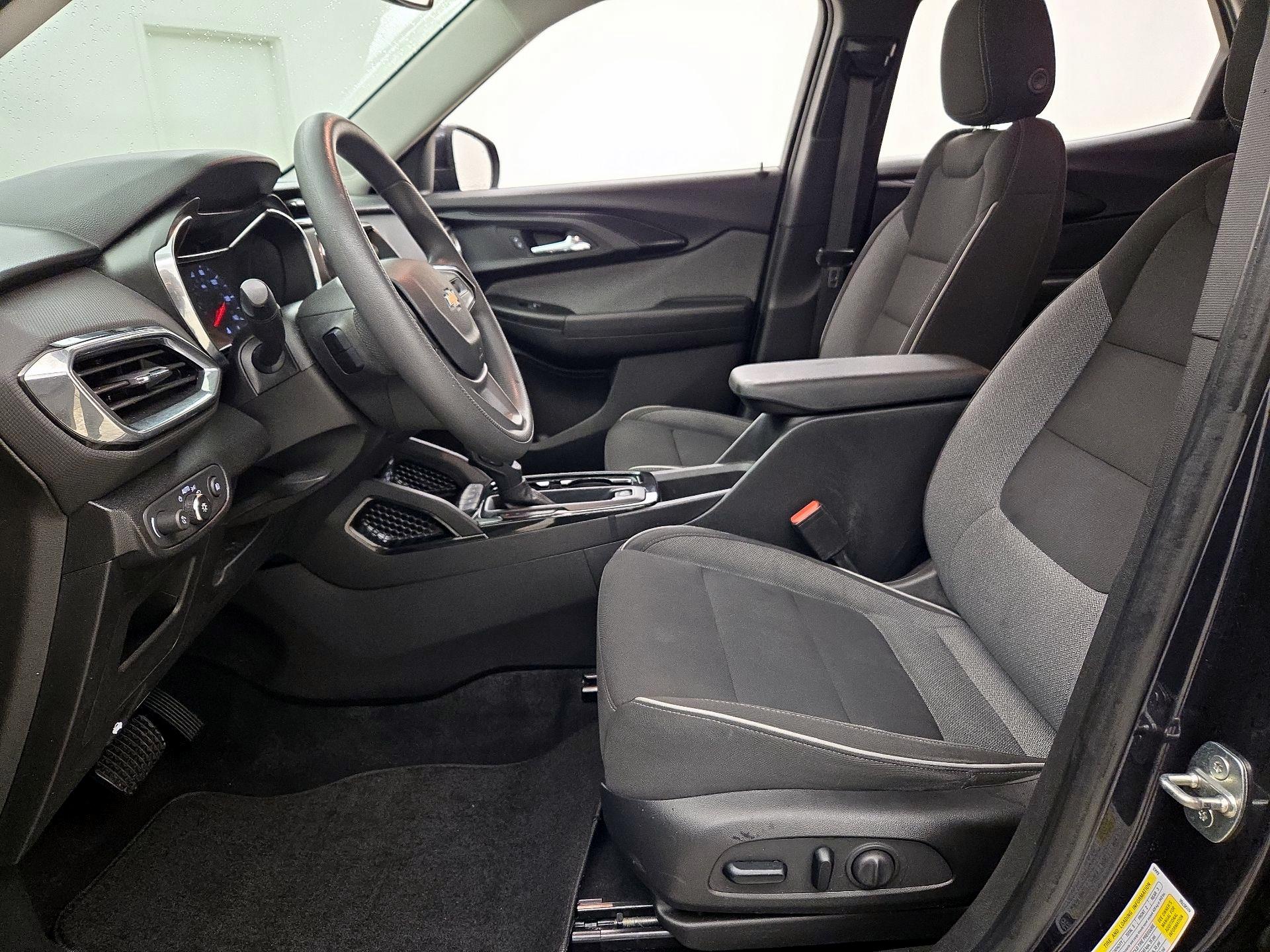 Thumbnail: 2021 Chevrolet TrailBlazer - 11