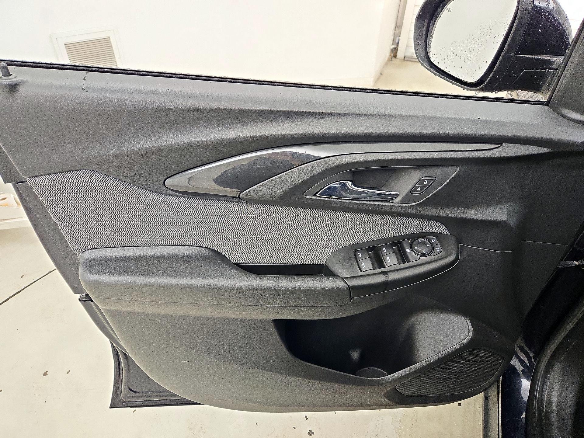 Thumbnail: 2021 Chevrolet TrailBlazer - 12