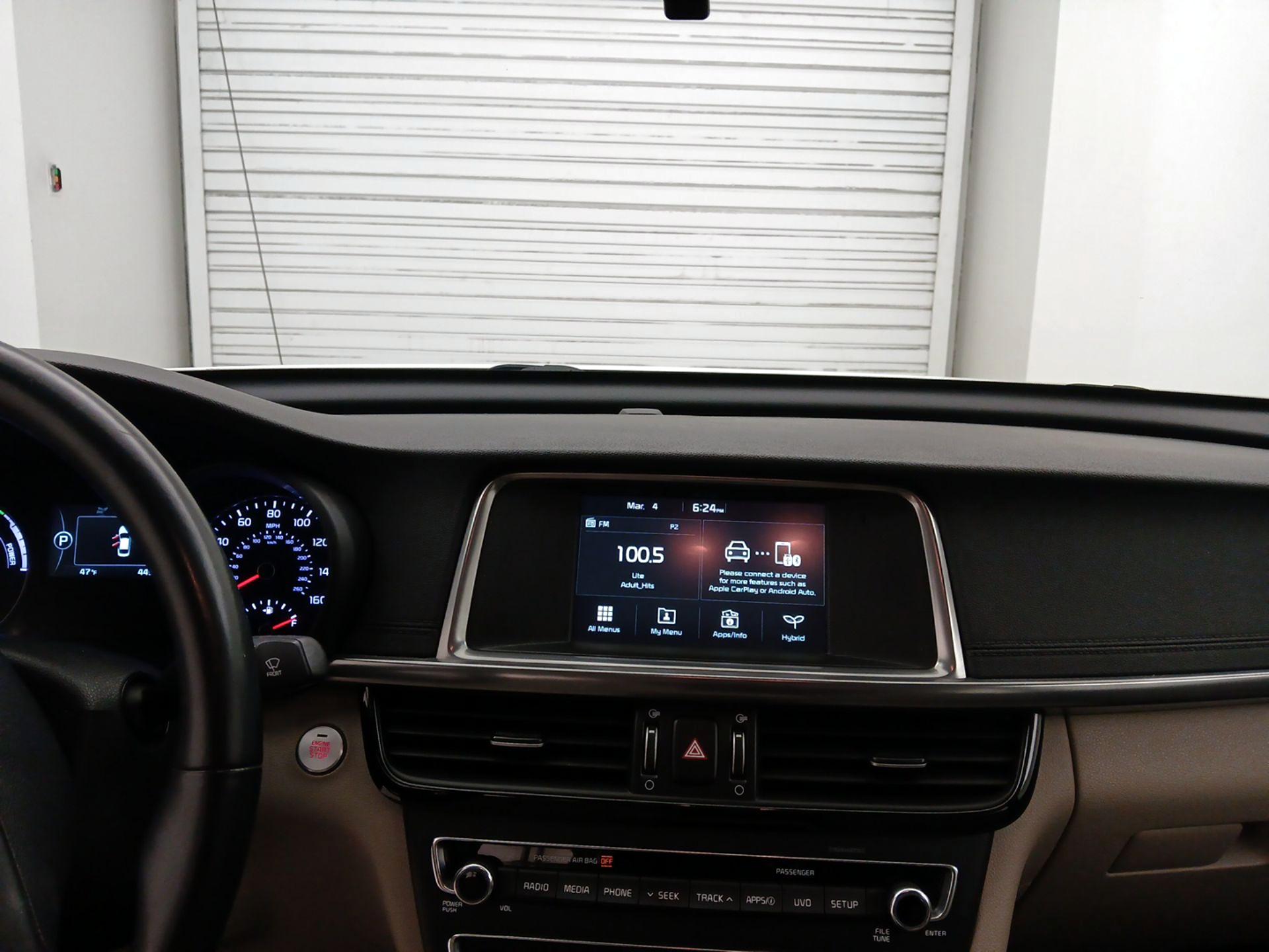 Thumbnail: 2017 Kia Optima - 9