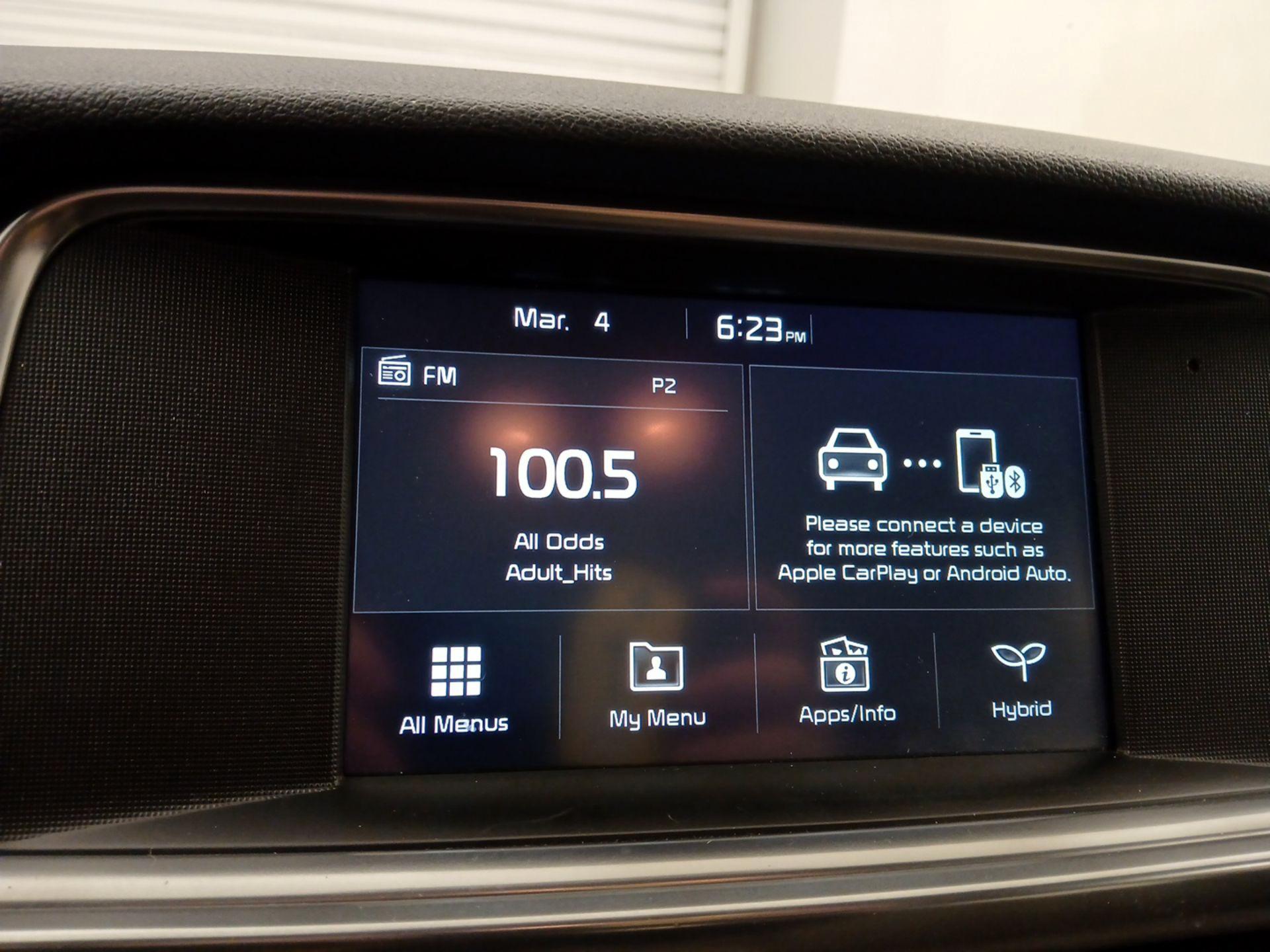 Thumbnail: 2017 Kia Optima - 15