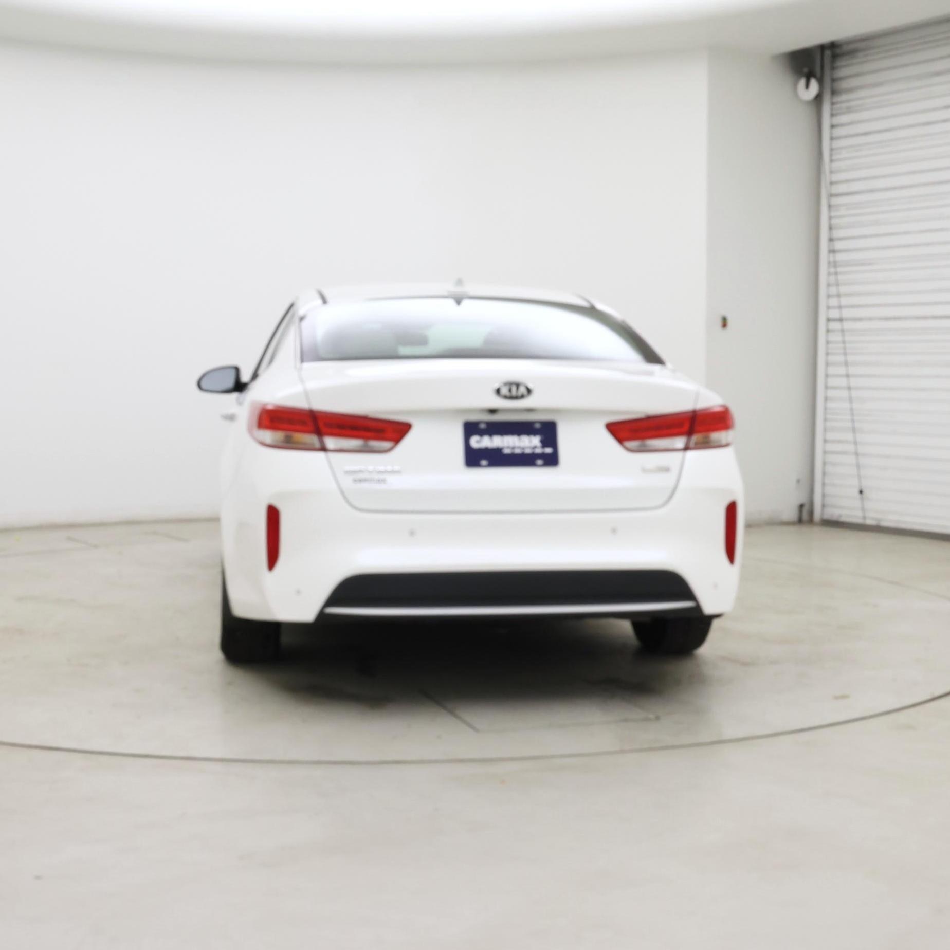 Thumbnail: 2017 Kia Optima - 6