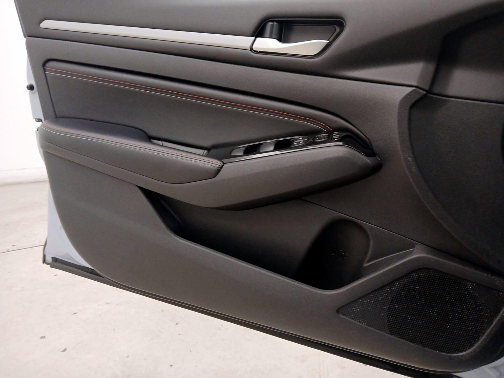 Thumbnail: 2023 Nissan Altima - 12