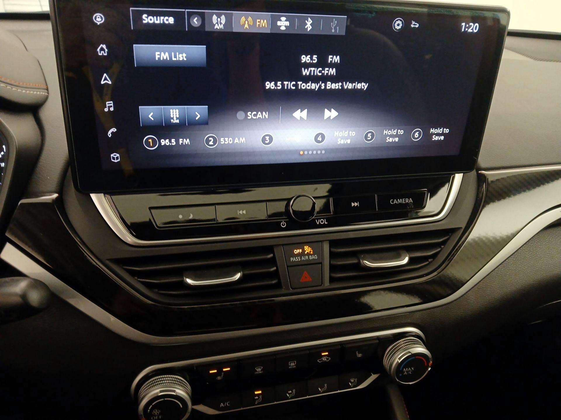 Thumbnail: 2023 Nissan Altima - 16