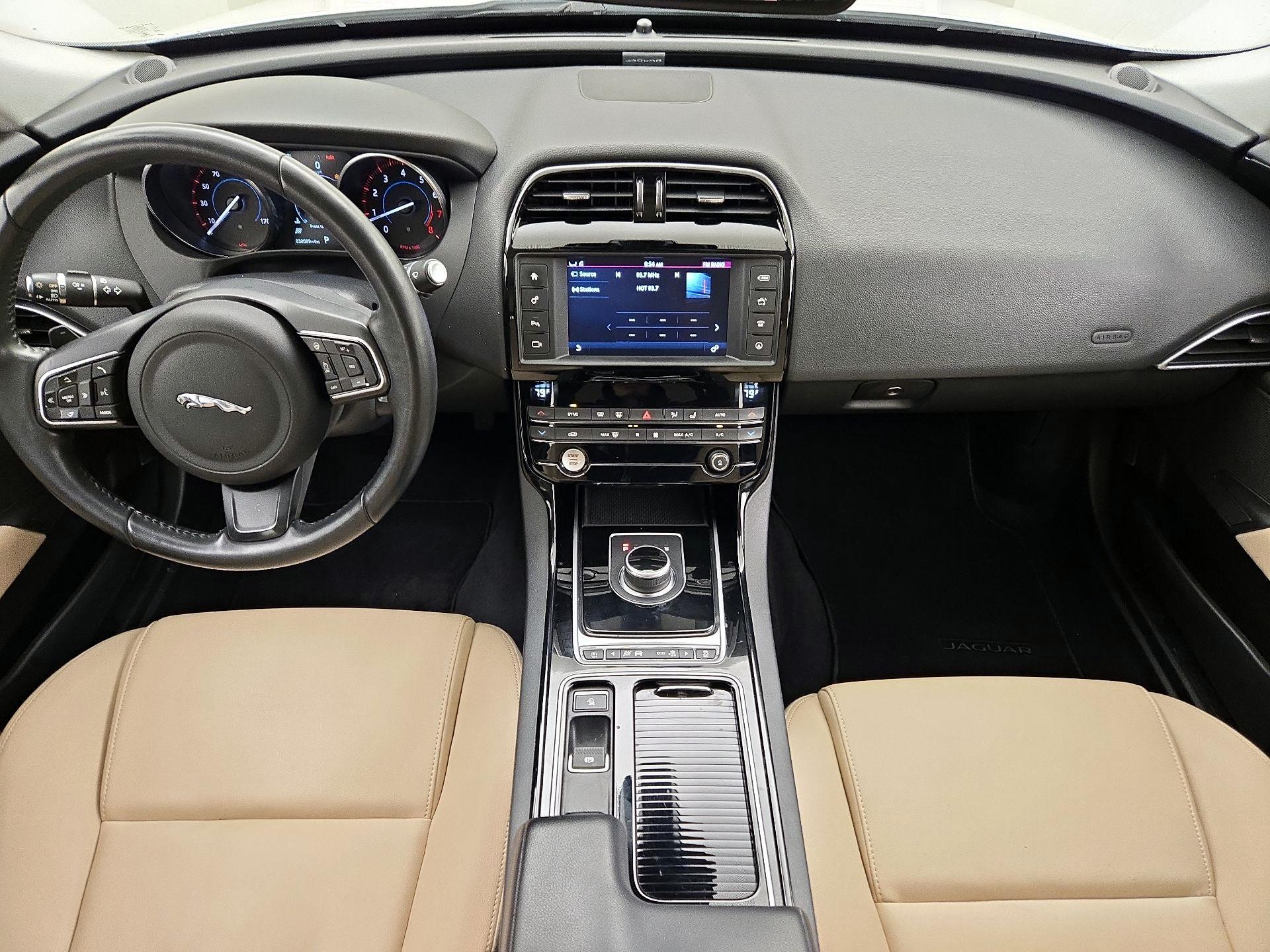 Thumbnail: 2018 Jaguar XE - 9