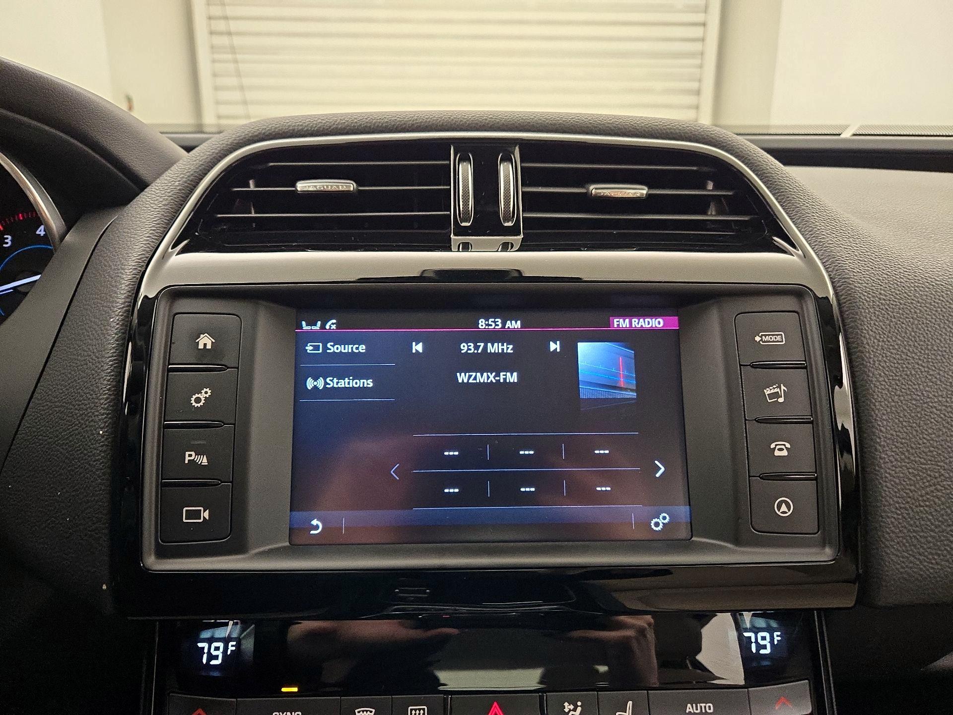 Thumbnail: 2018 Jaguar XE - 15