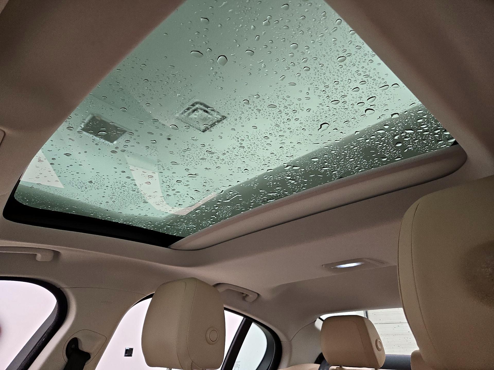 Thumbnail: 2018 Jaguar XE - 18