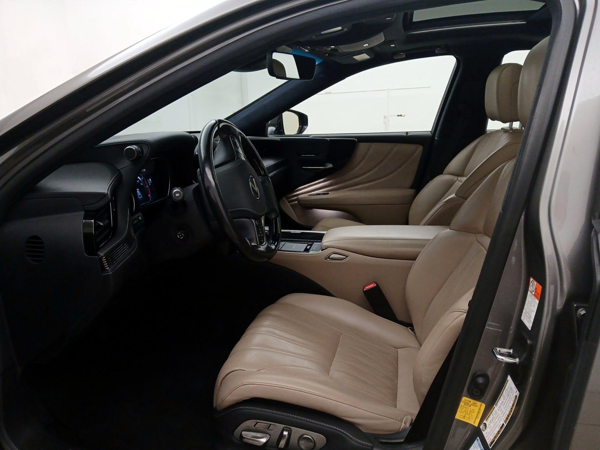 Thumbnail: 2022 Lexus LS - 11