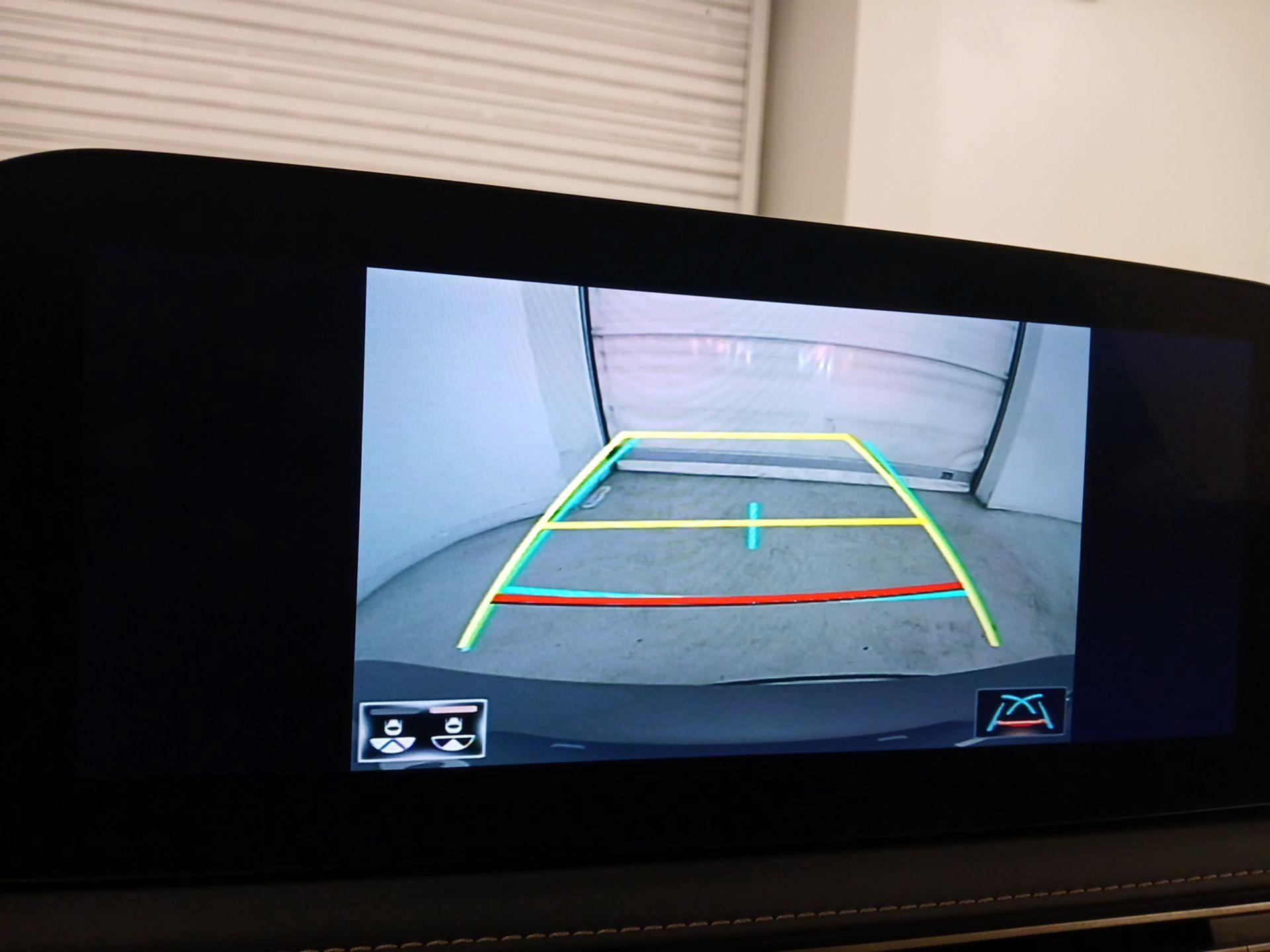 Thumbnail: 2022 Lexus LS - 15