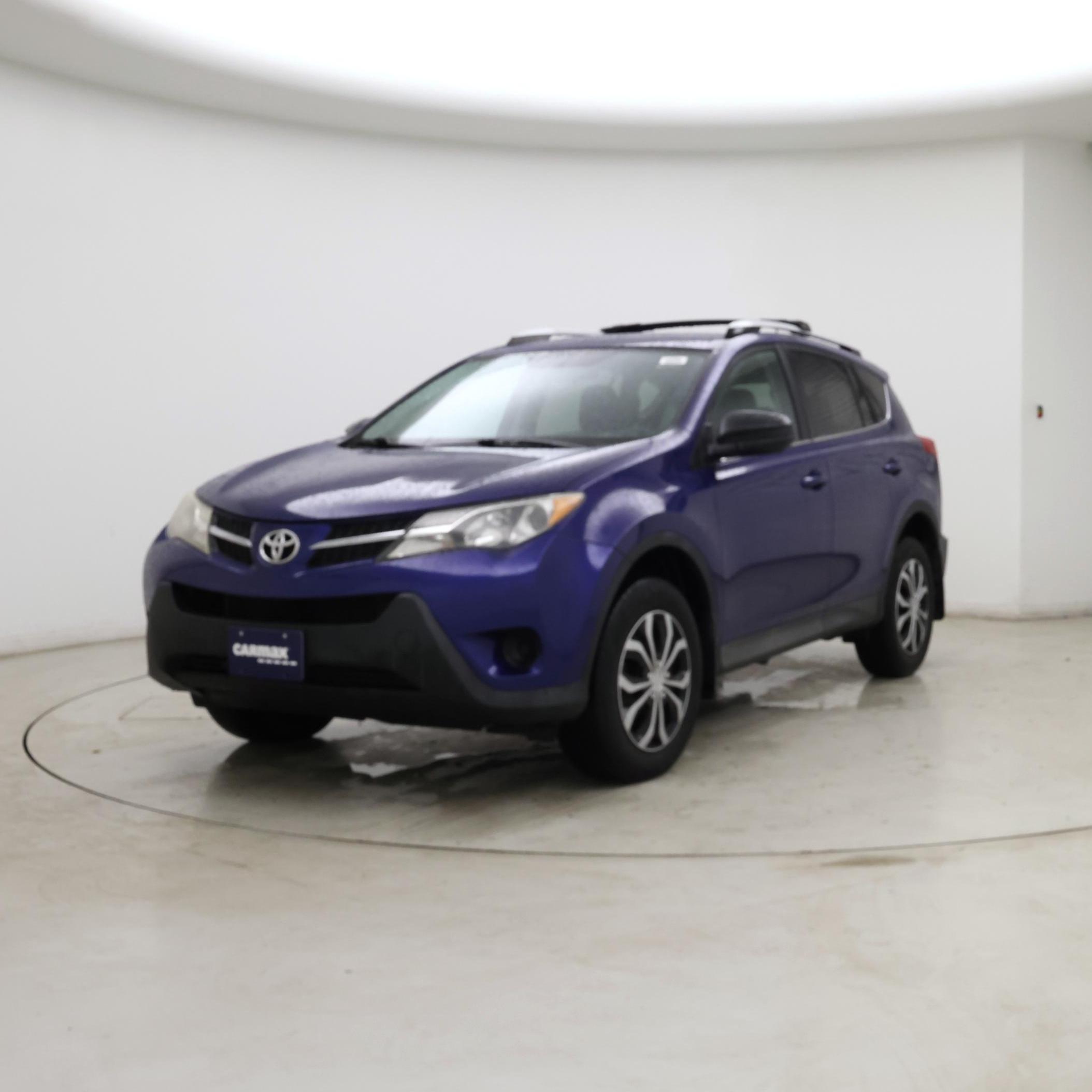 Thumbnail: 2015 Toyota RAV4 - 4
