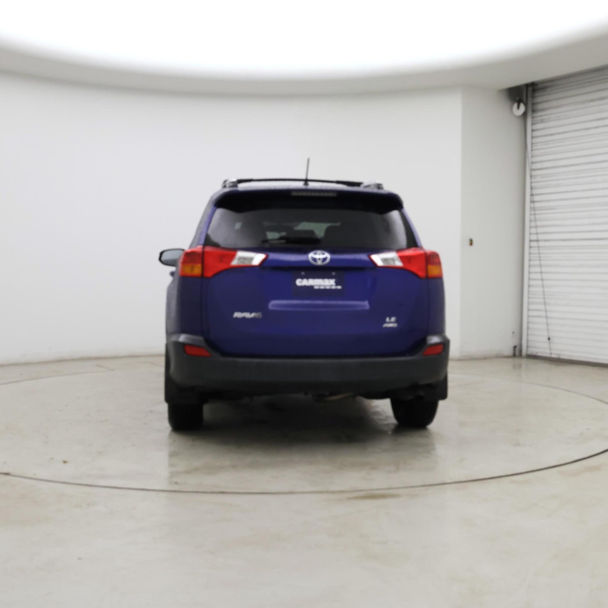 Thumbnail: 2015 Toyota RAV4 - 6