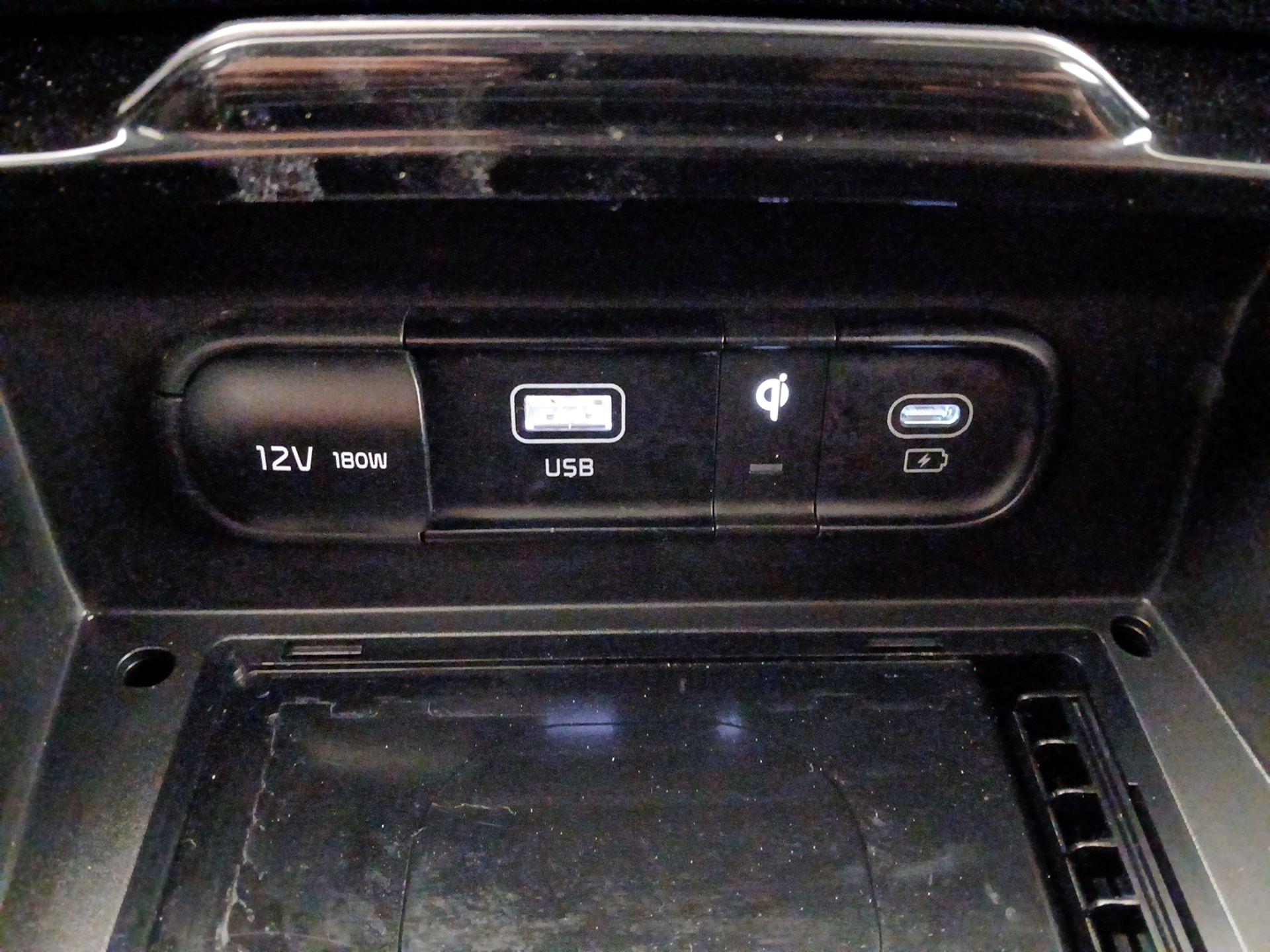 Thumbnail: 2023 Kia Sportage - 19