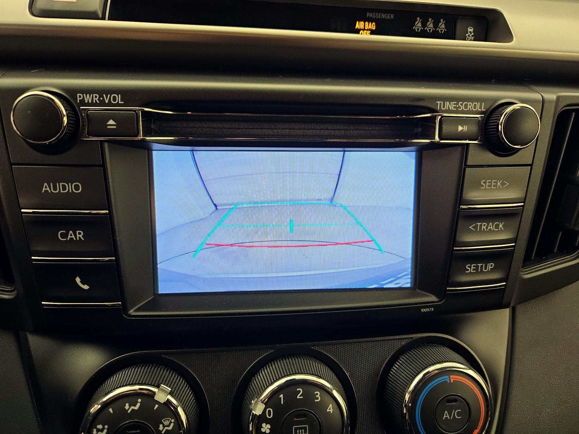 Thumbnail: 2018 Toyota RAV4 - 13