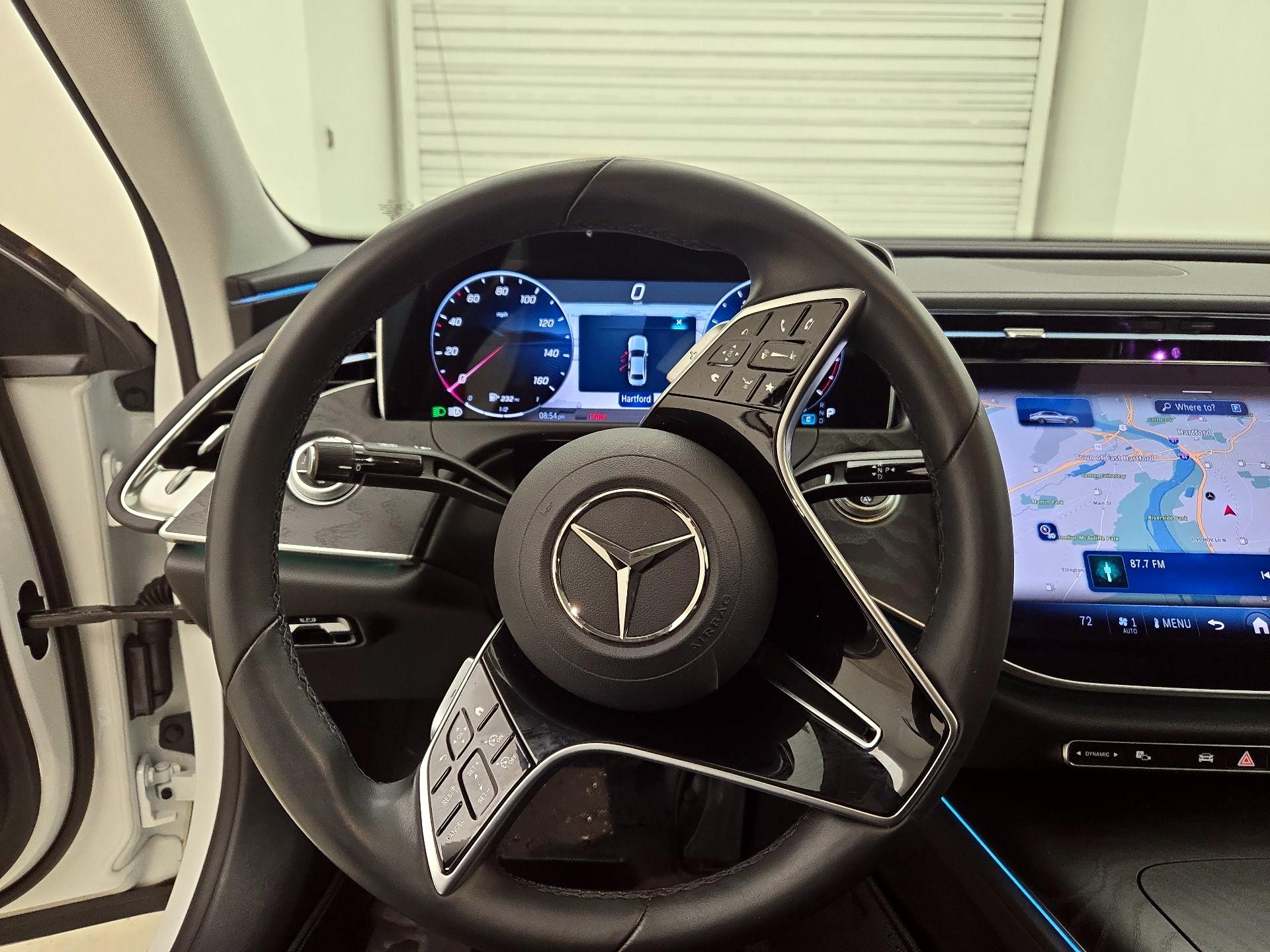 Thumbnail: 2024 Mercedes-Benz E-Class - 10