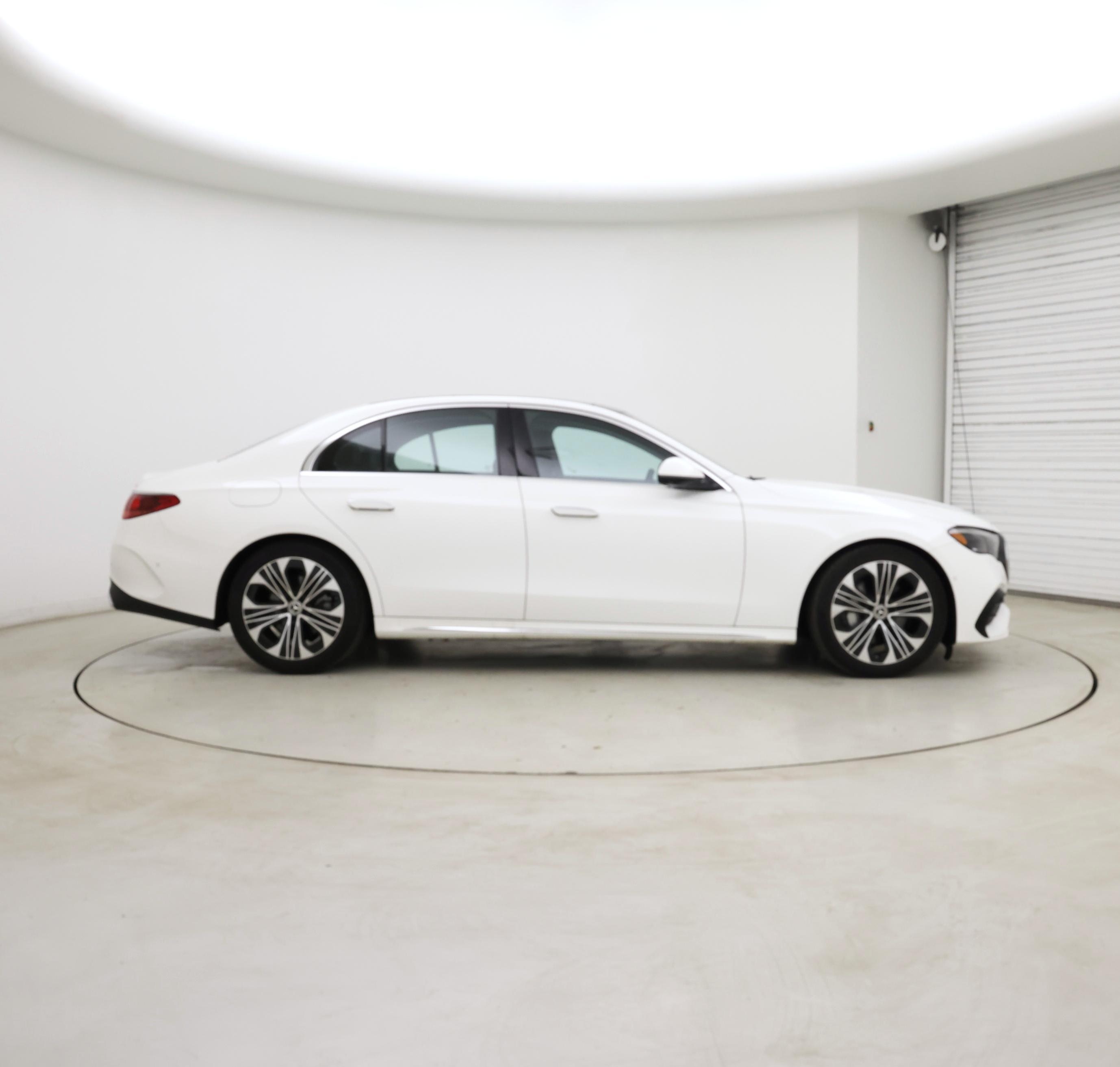 Thumbnail: 2024 Mercedes-Benz E-Class - 7