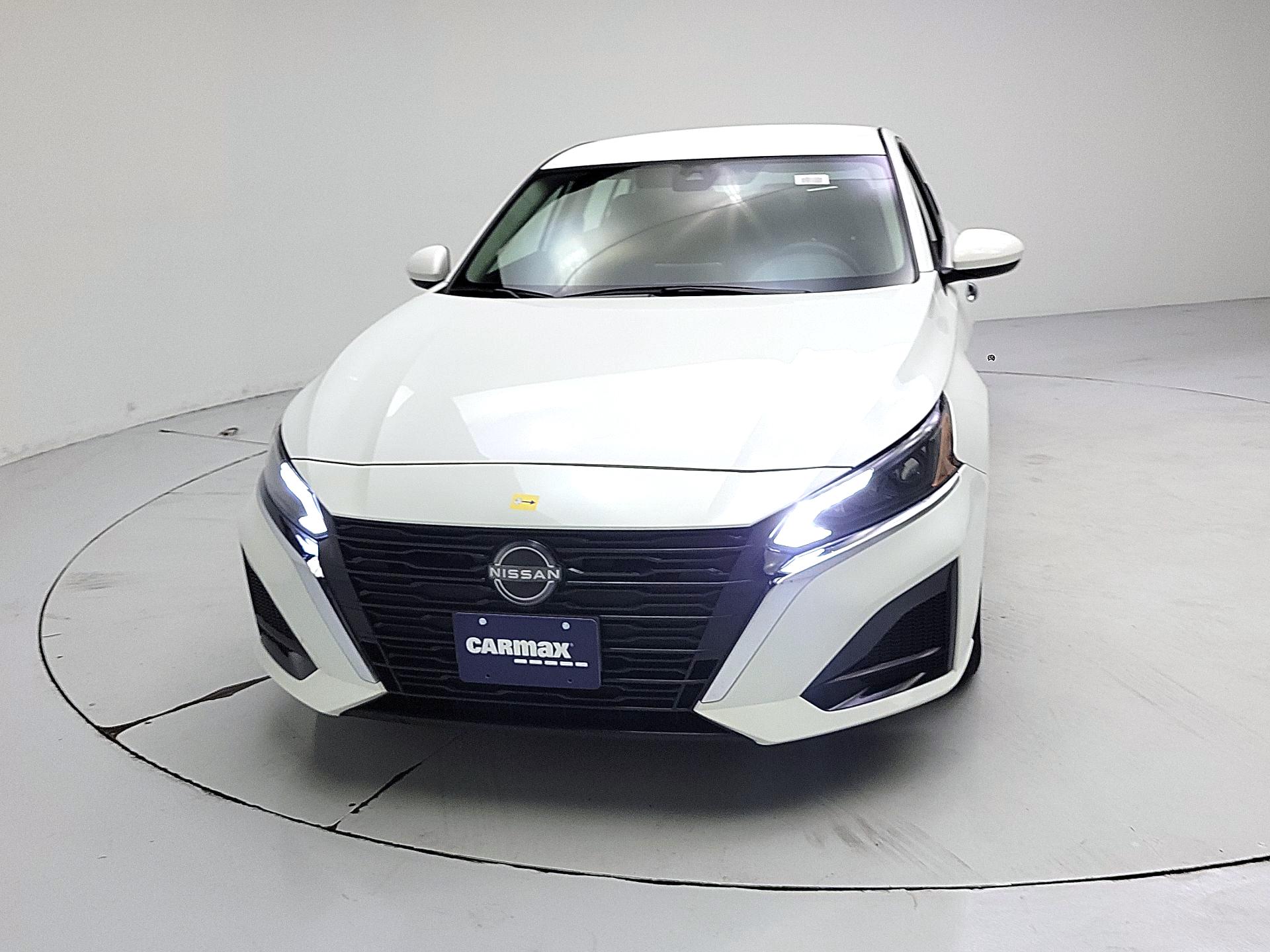 Thumbnail: 2023 Nissan Altima - 2