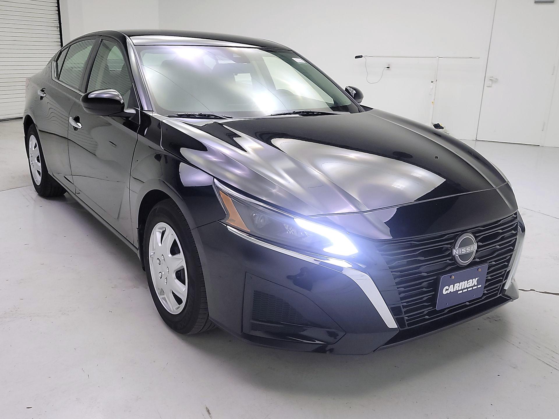 Thumbnail: 2023 Nissan Altima - 1