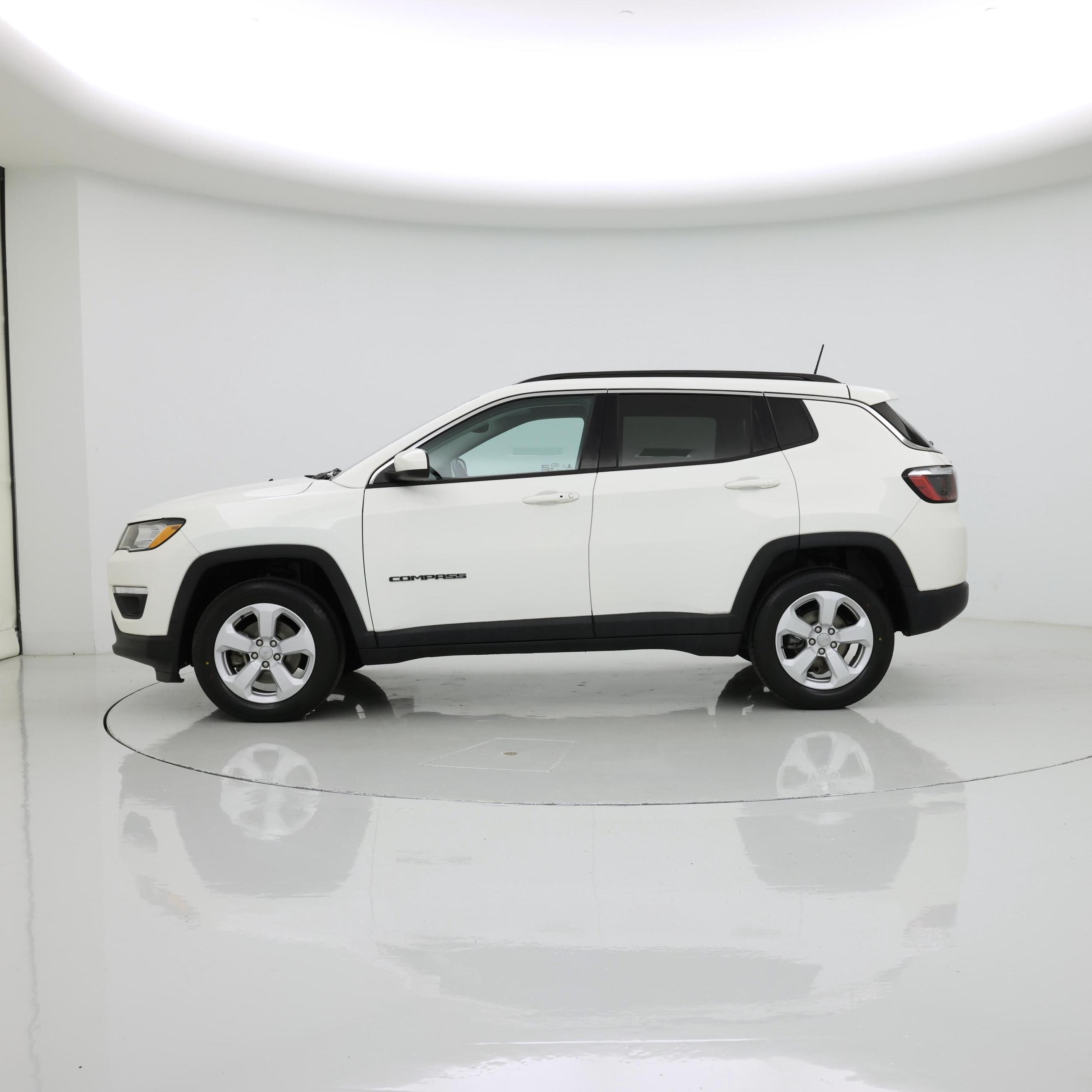 Thumbnail: 2021 Jeep Compass - 3