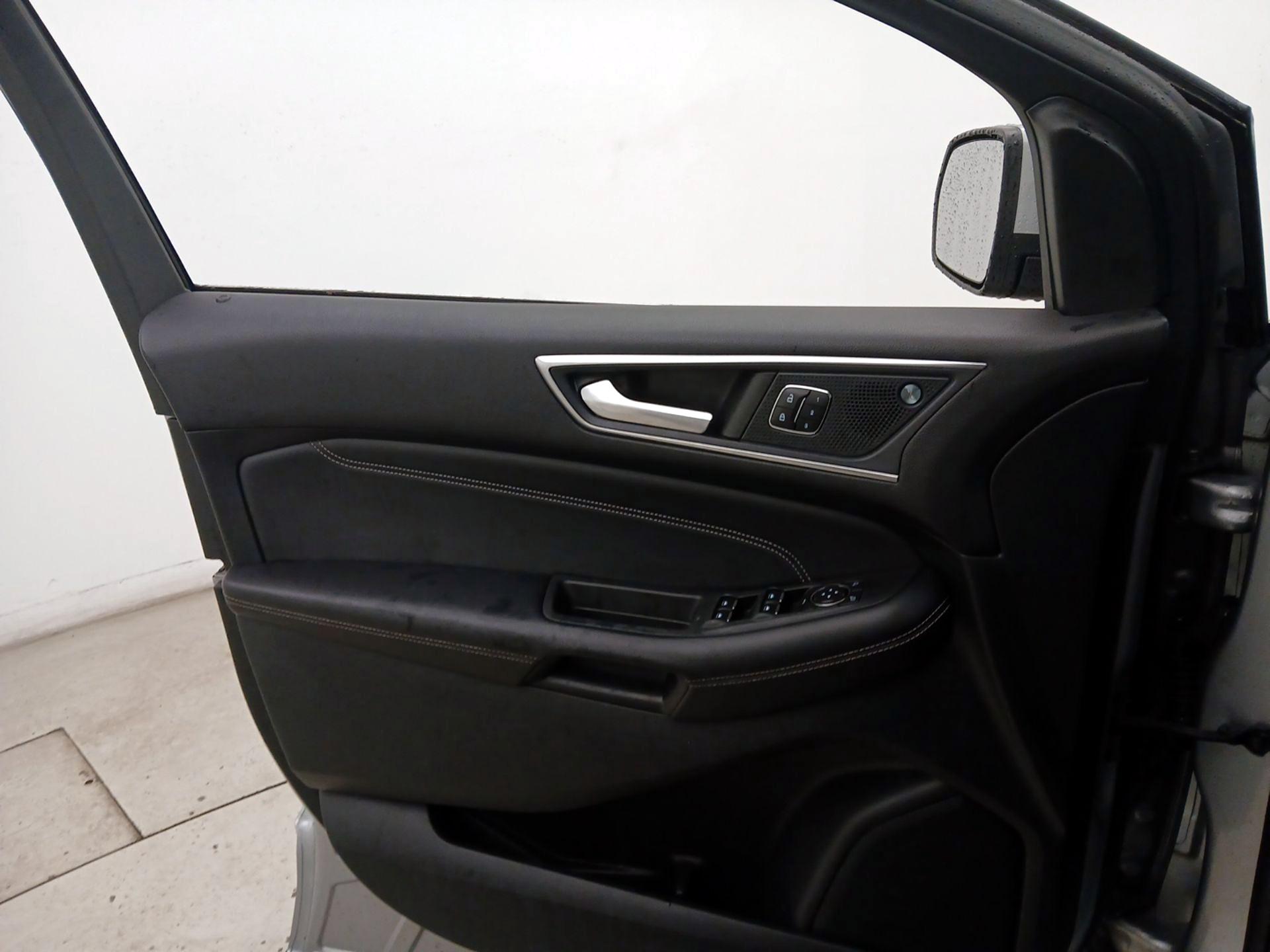 Thumbnail: 2022 Ford Edge - 12