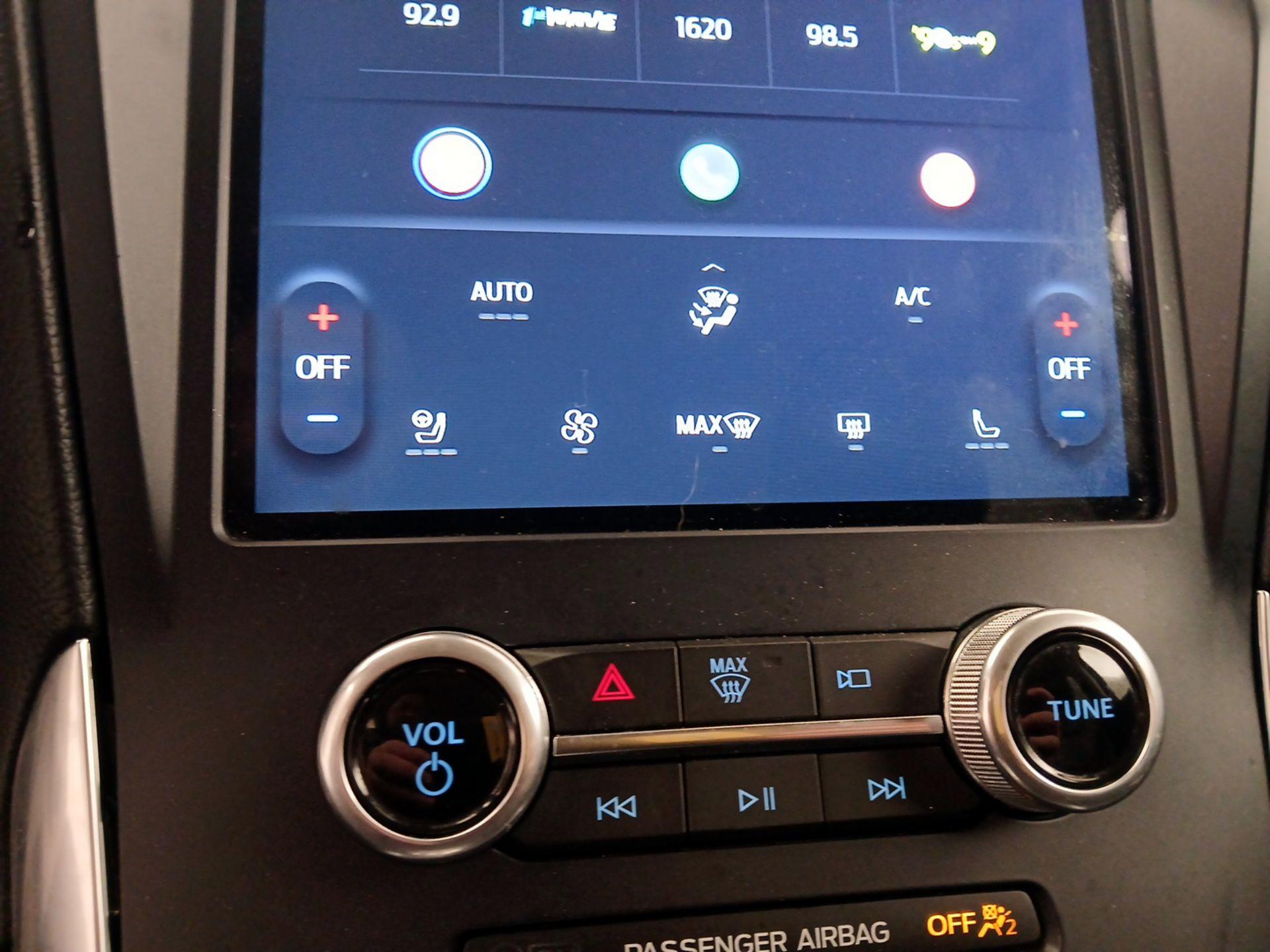 Thumbnail: 2022 Ford Edge - 16