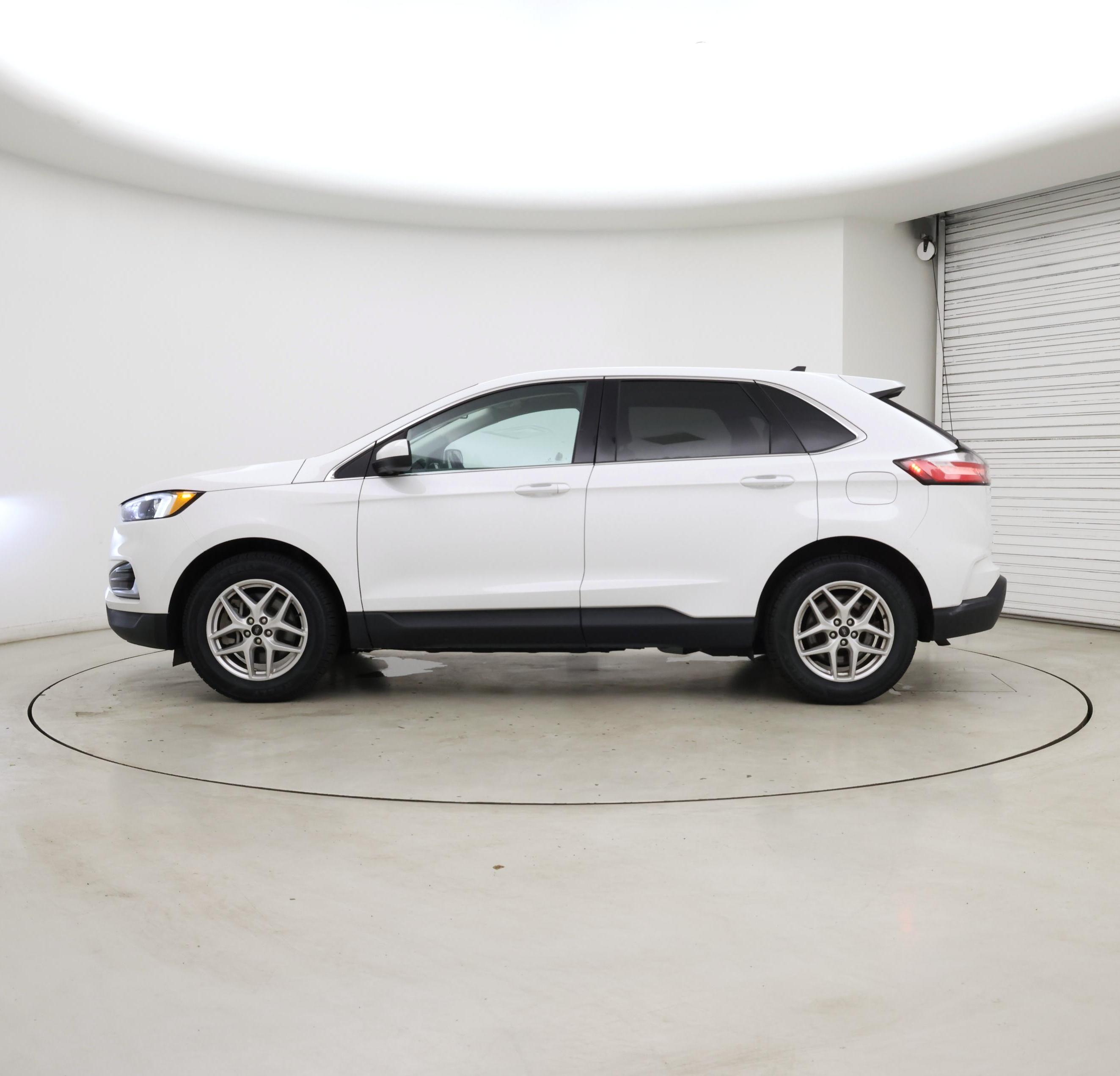 Thumbnail: 2023 Ford Edge - 3