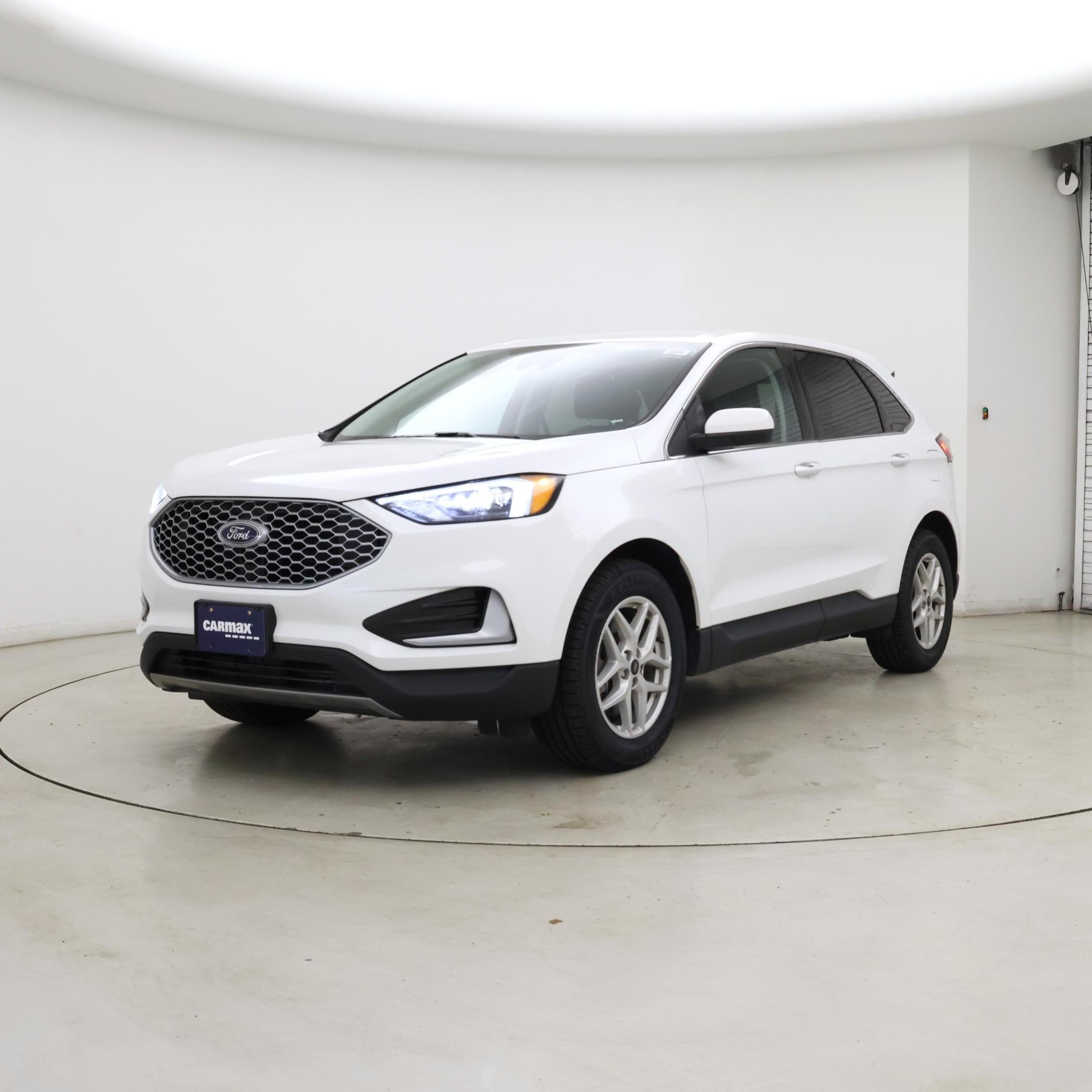 Thumbnail: 2023 Ford Edge - 4