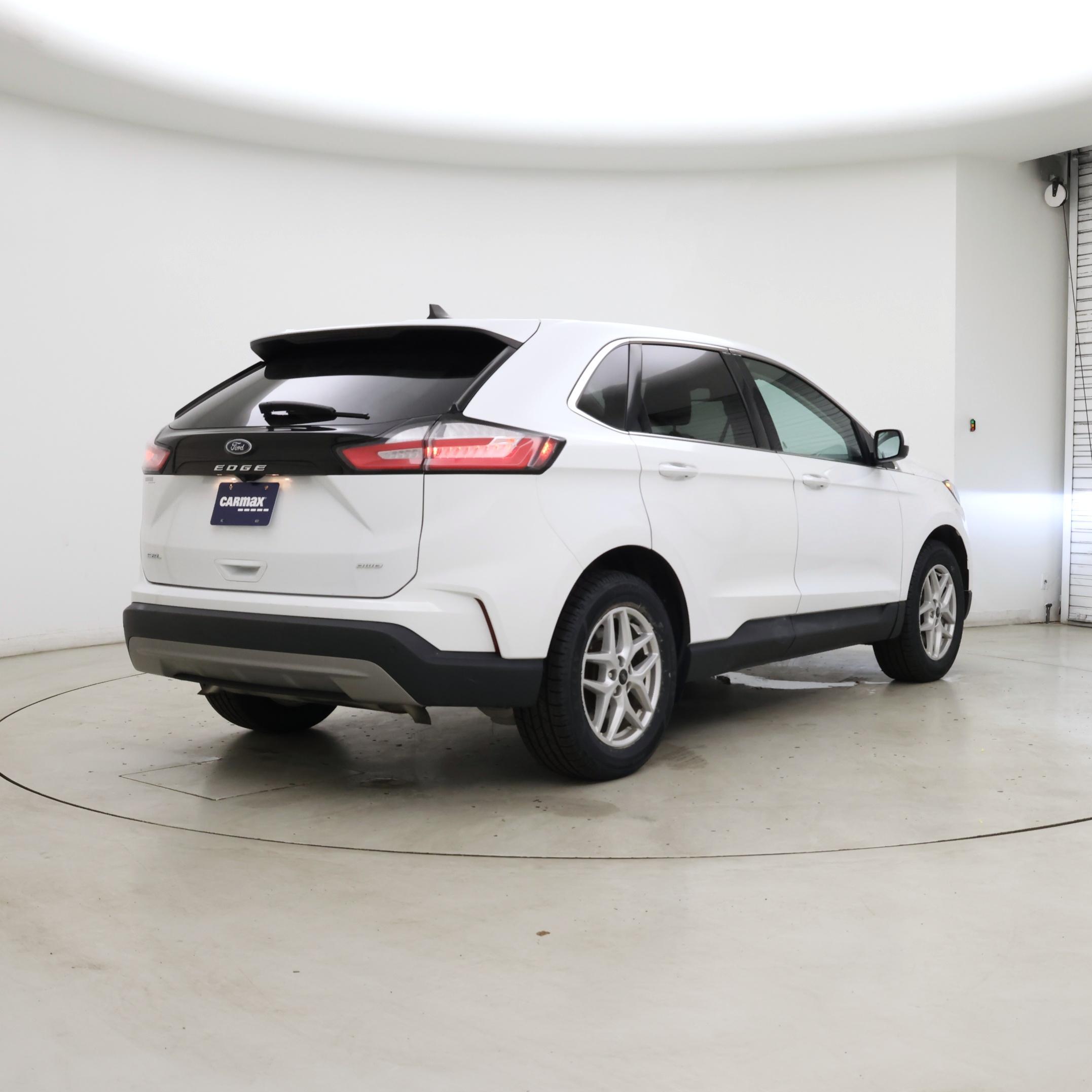 Thumbnail: 2023 Ford Edge - 8