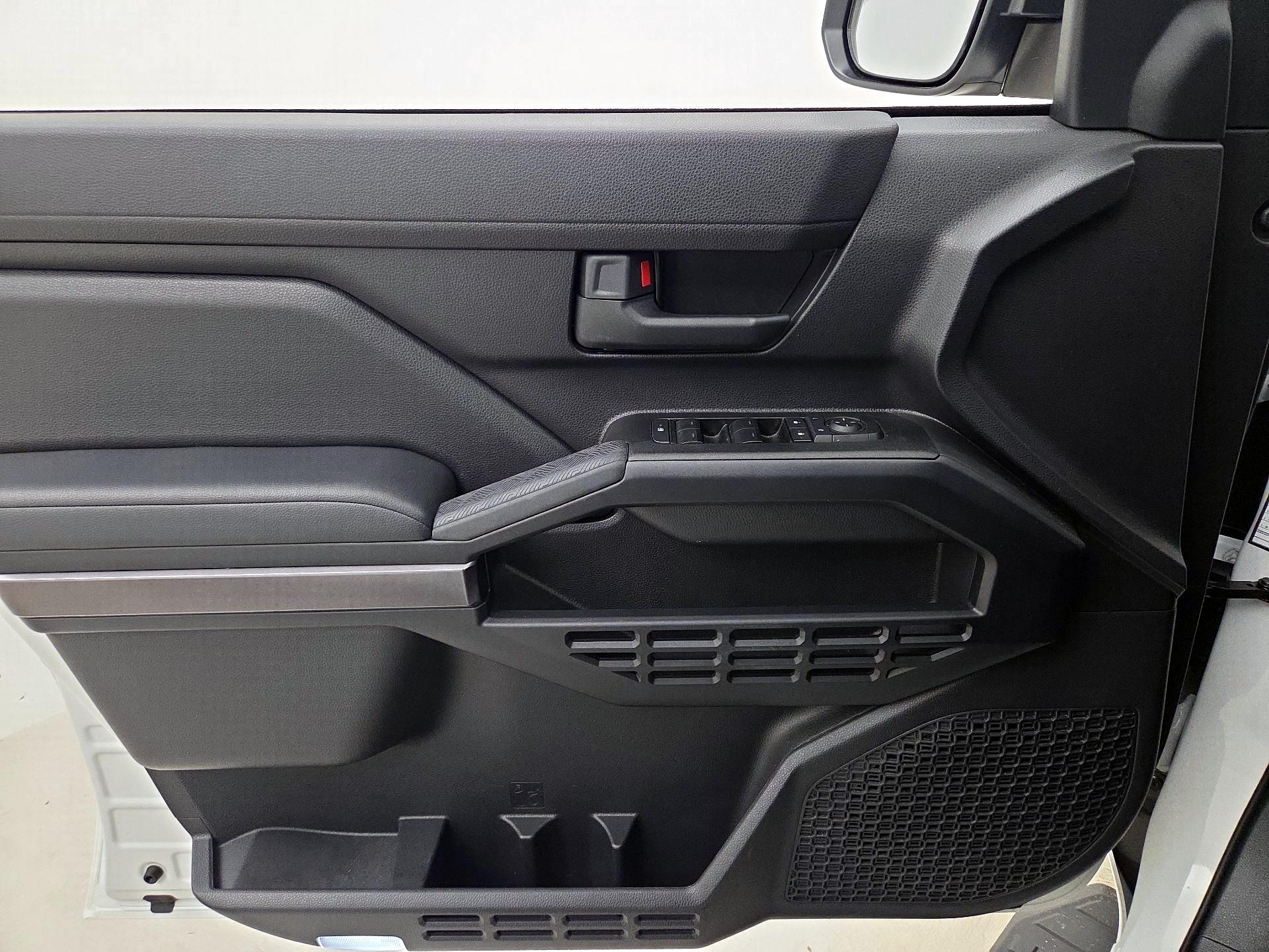 Thumbnail: 2025 Toyota 4Runner - 12