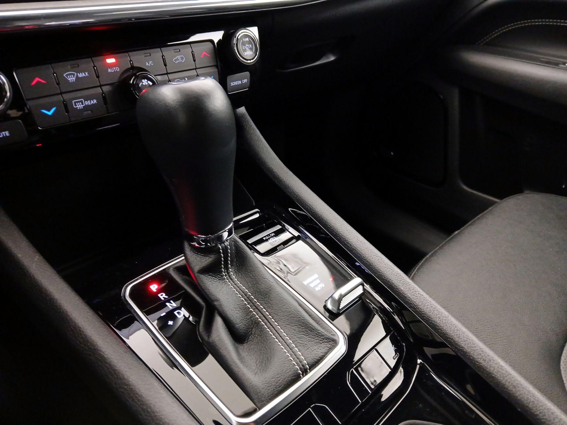 Thumbnail: 2022 Jeep Compass - 18