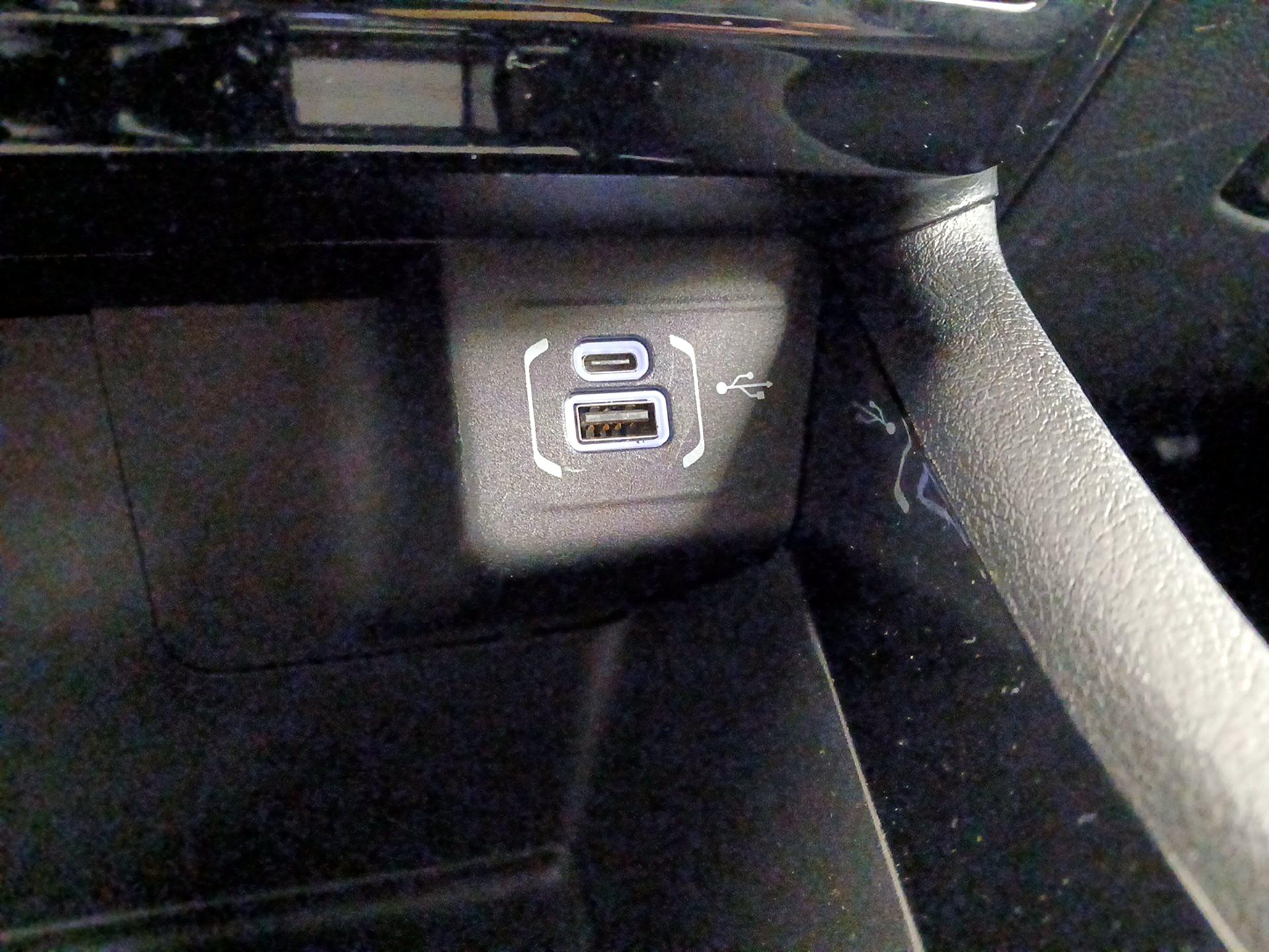 Thumbnail: 2022 Jeep Compass - 19