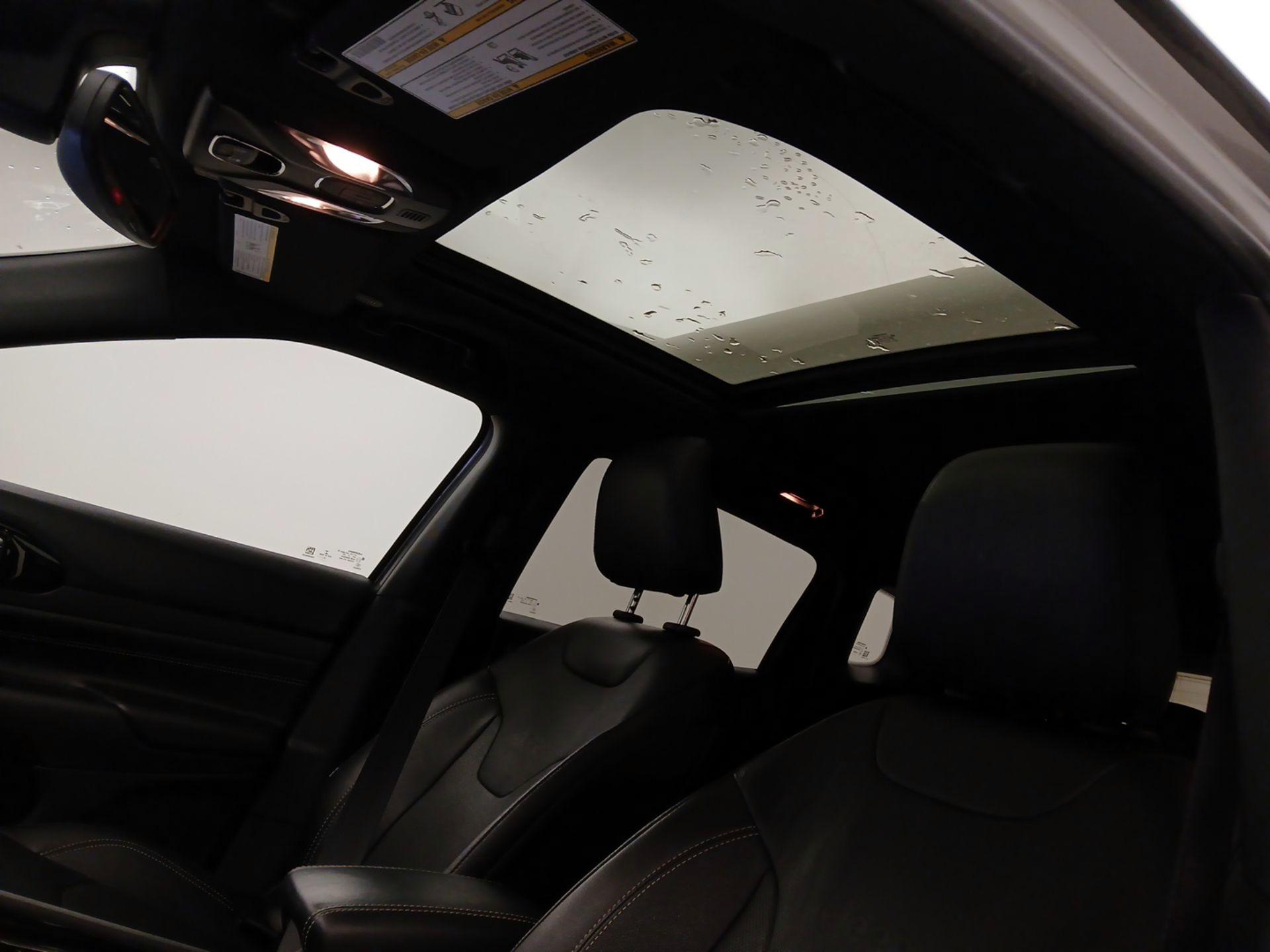 Thumbnail: 2022 Jeep Compass - 20