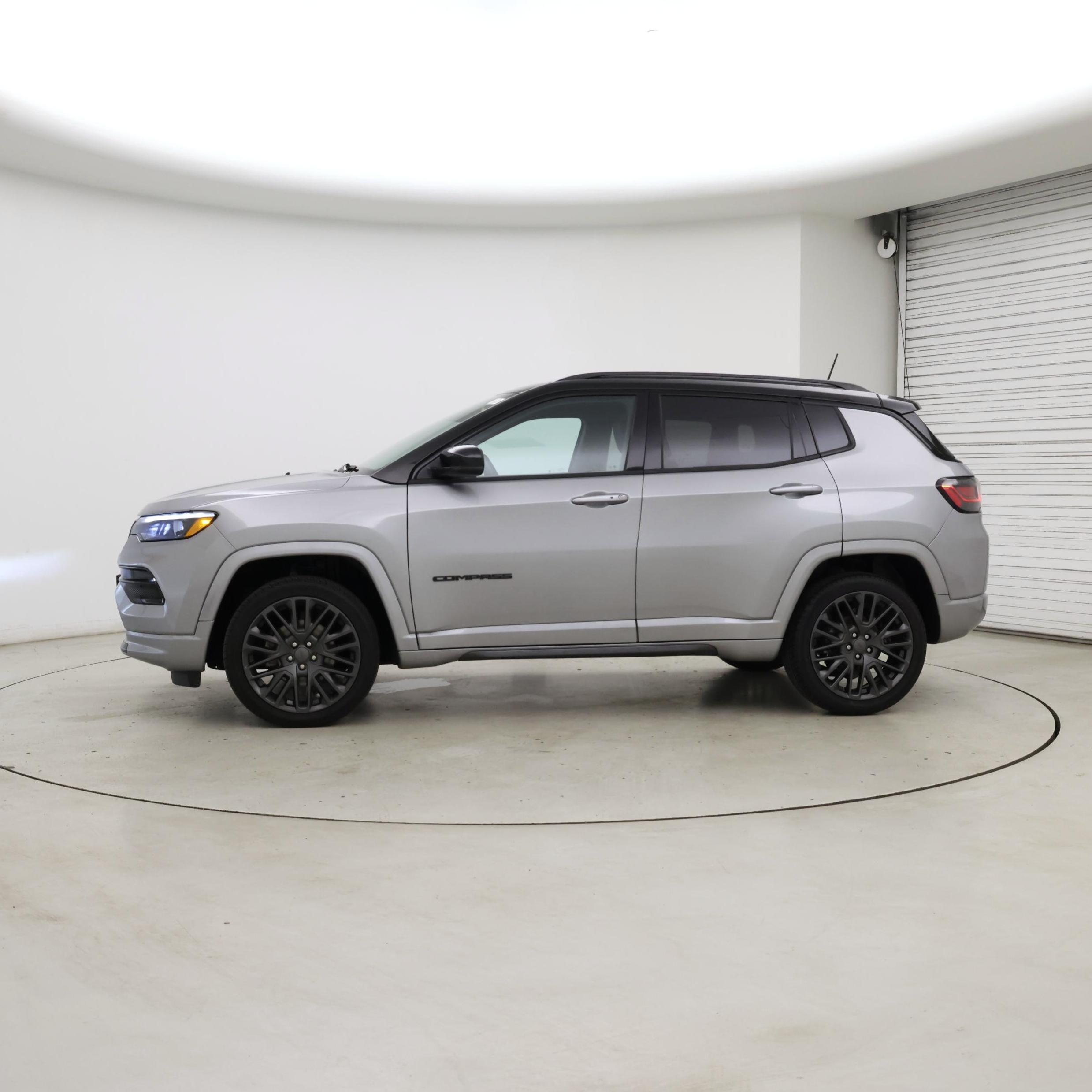 Thumbnail: 2022 Jeep Compass - 3