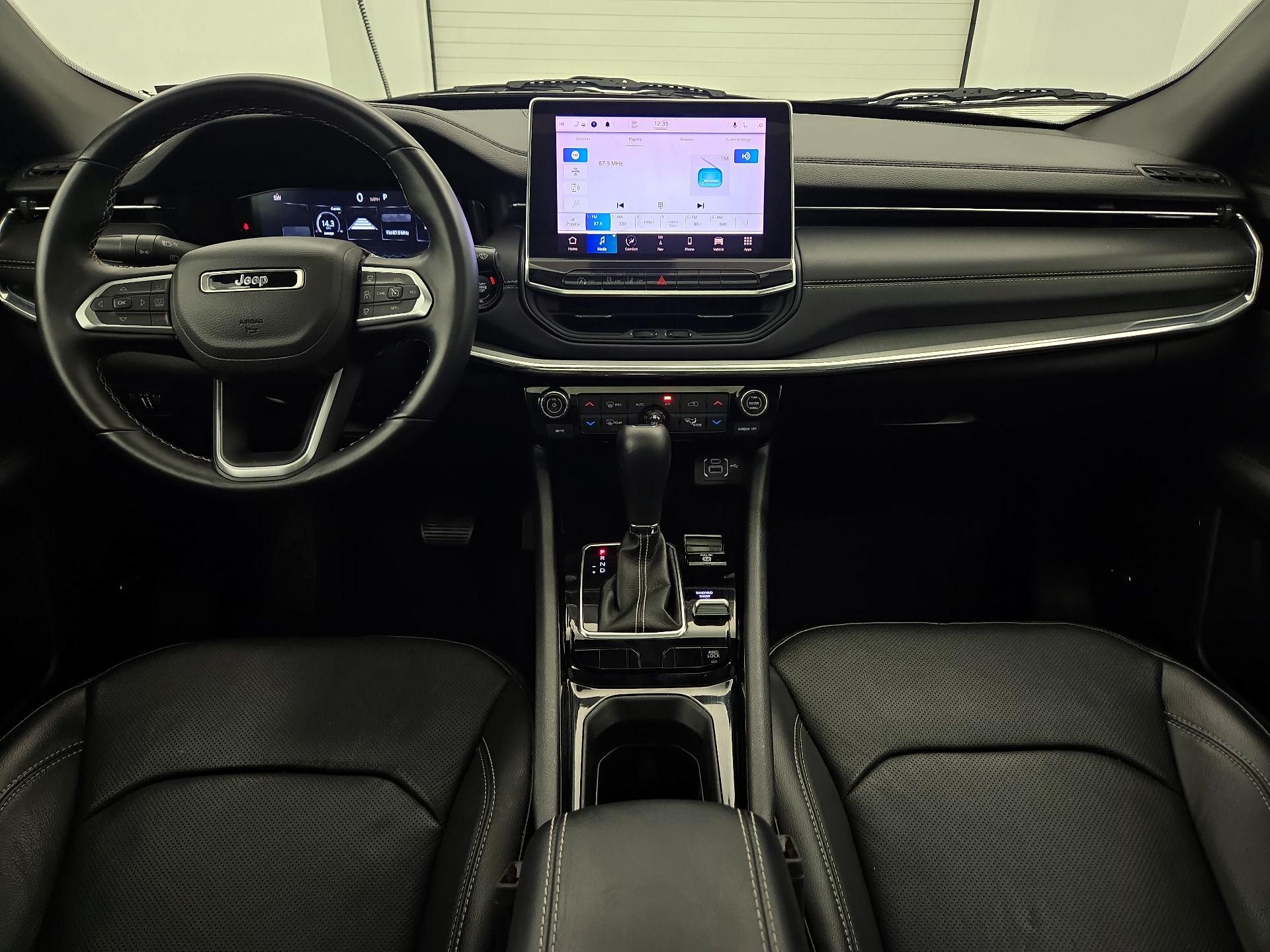 Thumbnail: 2022 Jeep Compass - 9